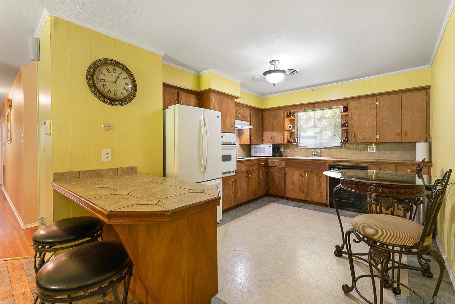 Baton Rouge, LA 70806,365 Fernwood Dr