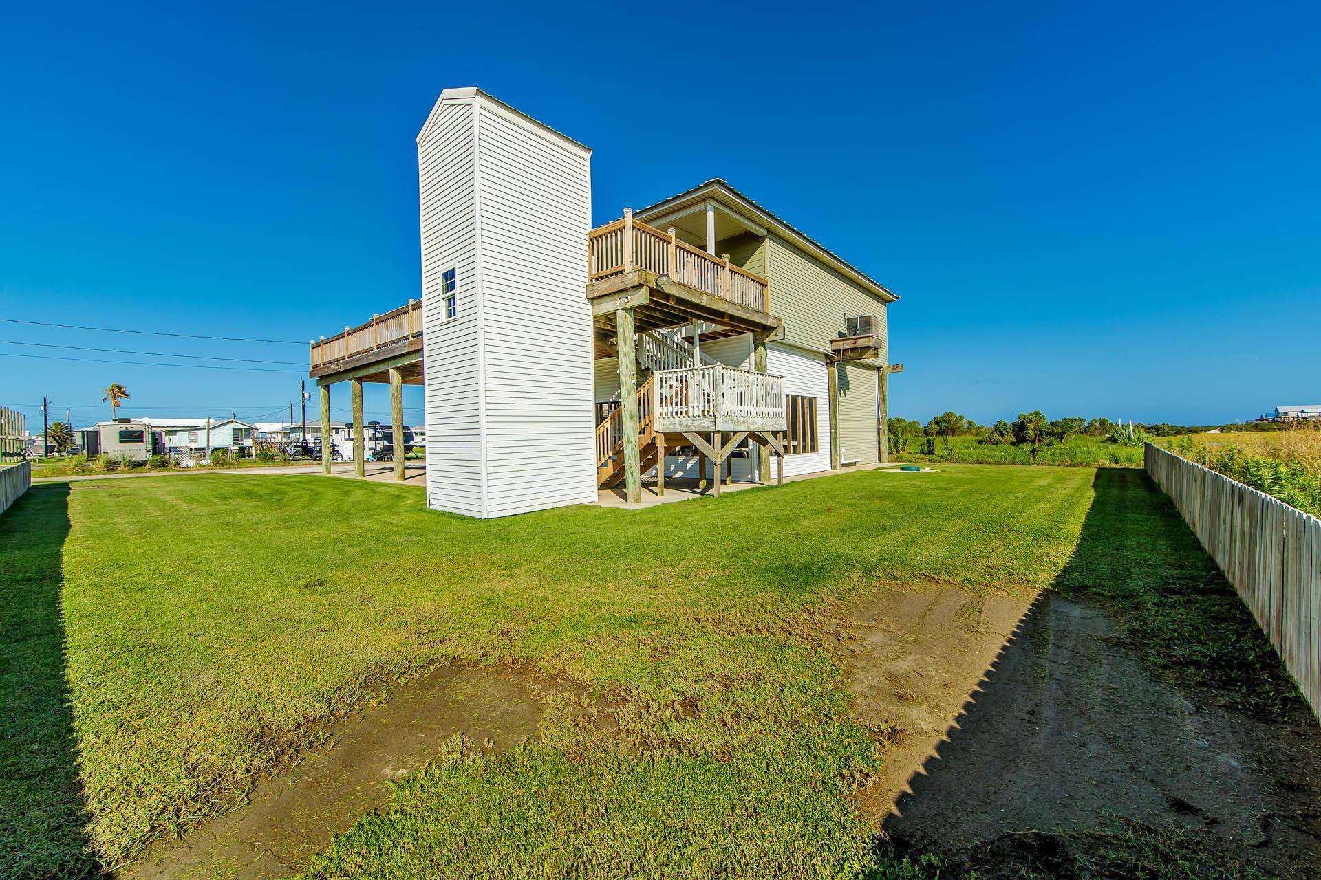 Grand Isle, LA 70358,126 Dee Lane