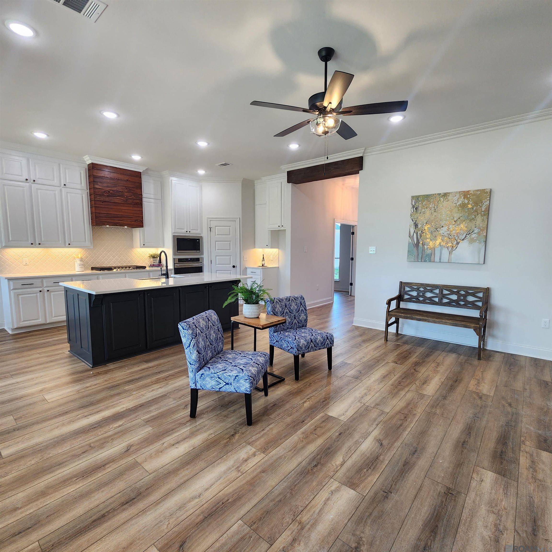 Darrow, LA 70725,39561 Hernando De Soto Dr