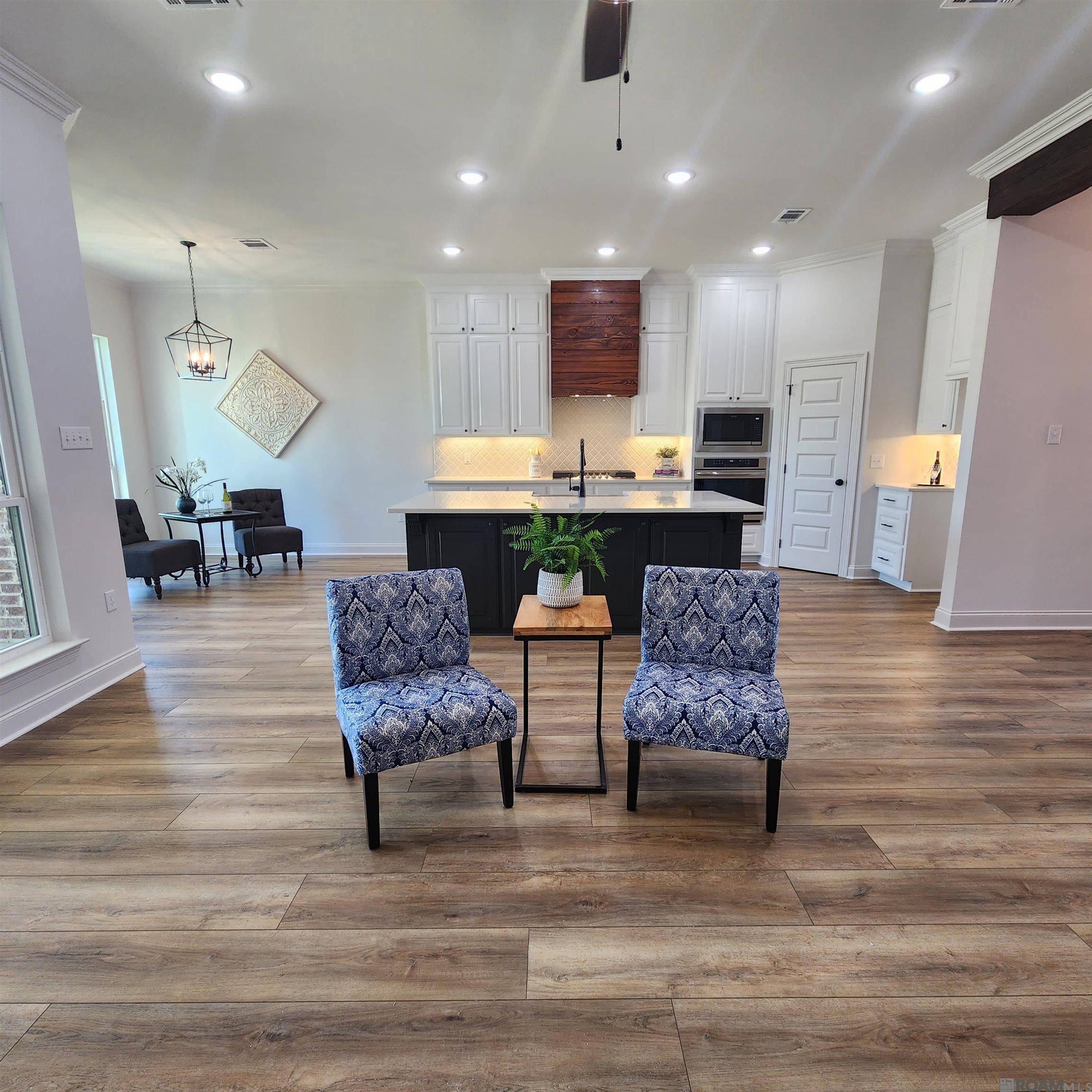 Darrow, LA 70725,39561 Hernando De Soto Dr