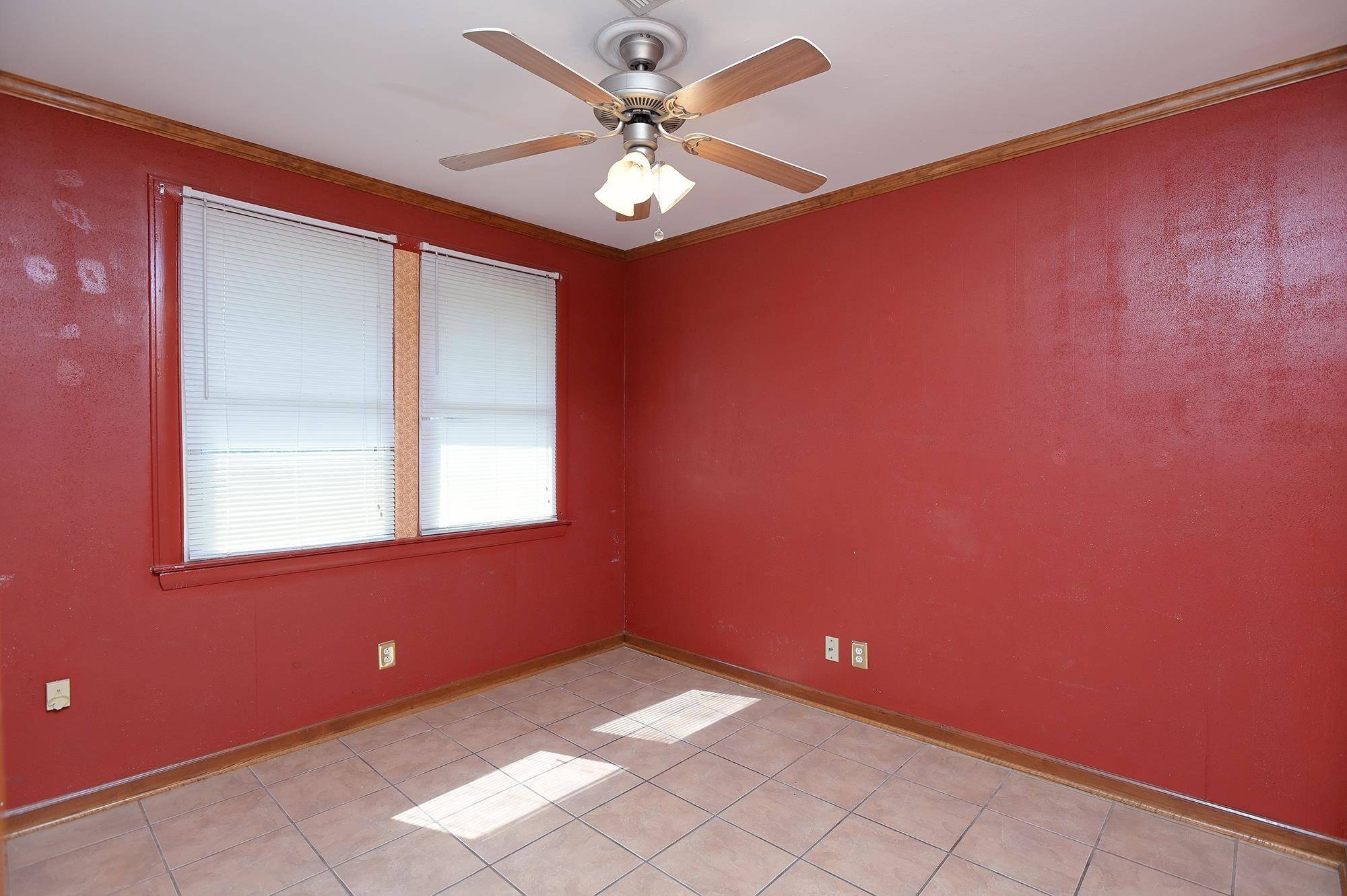 Houma, LA 70363,407 Dauphine Ave