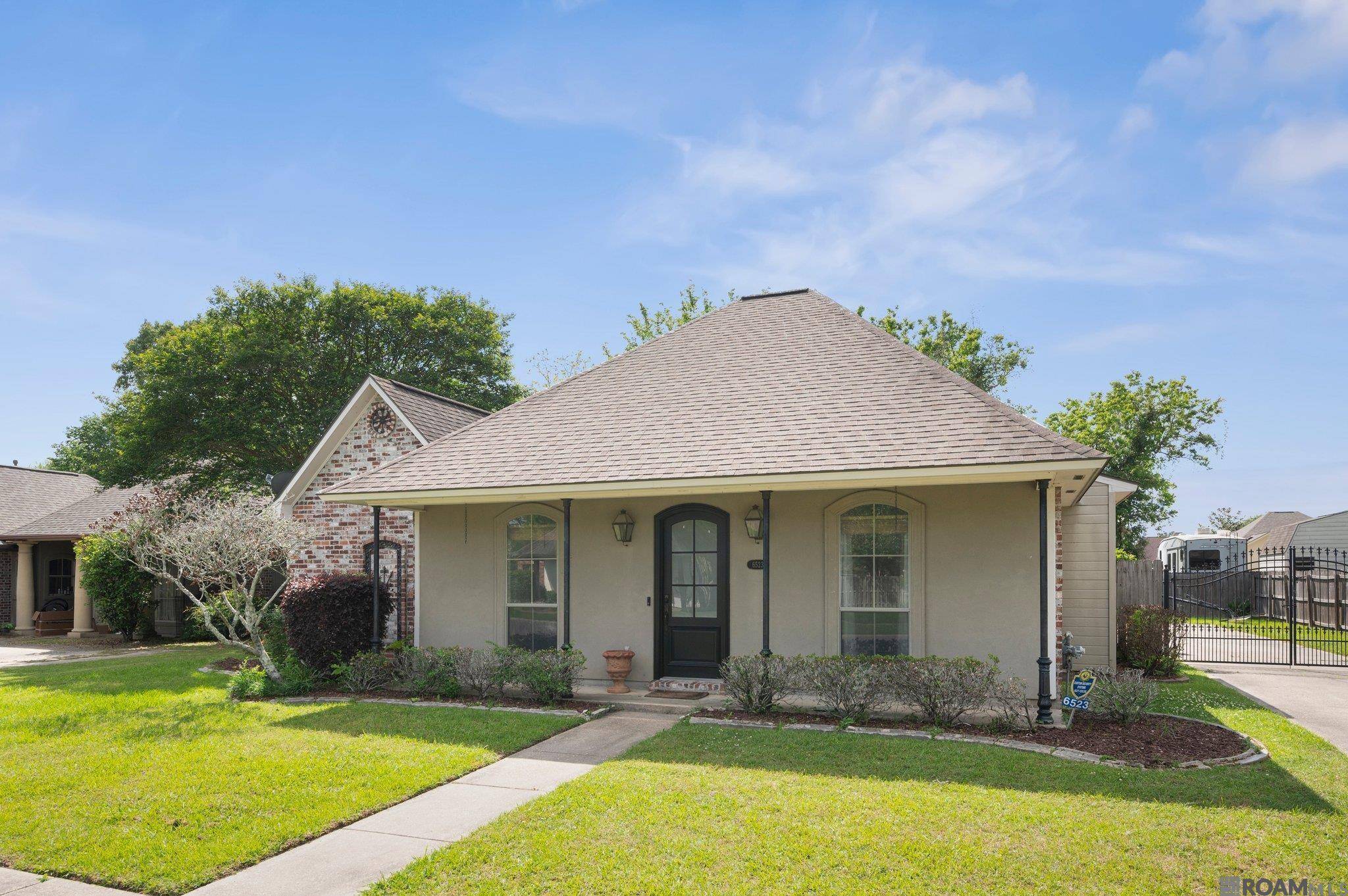 Zachary, LA 70791,6523 Sandy Creek Ln