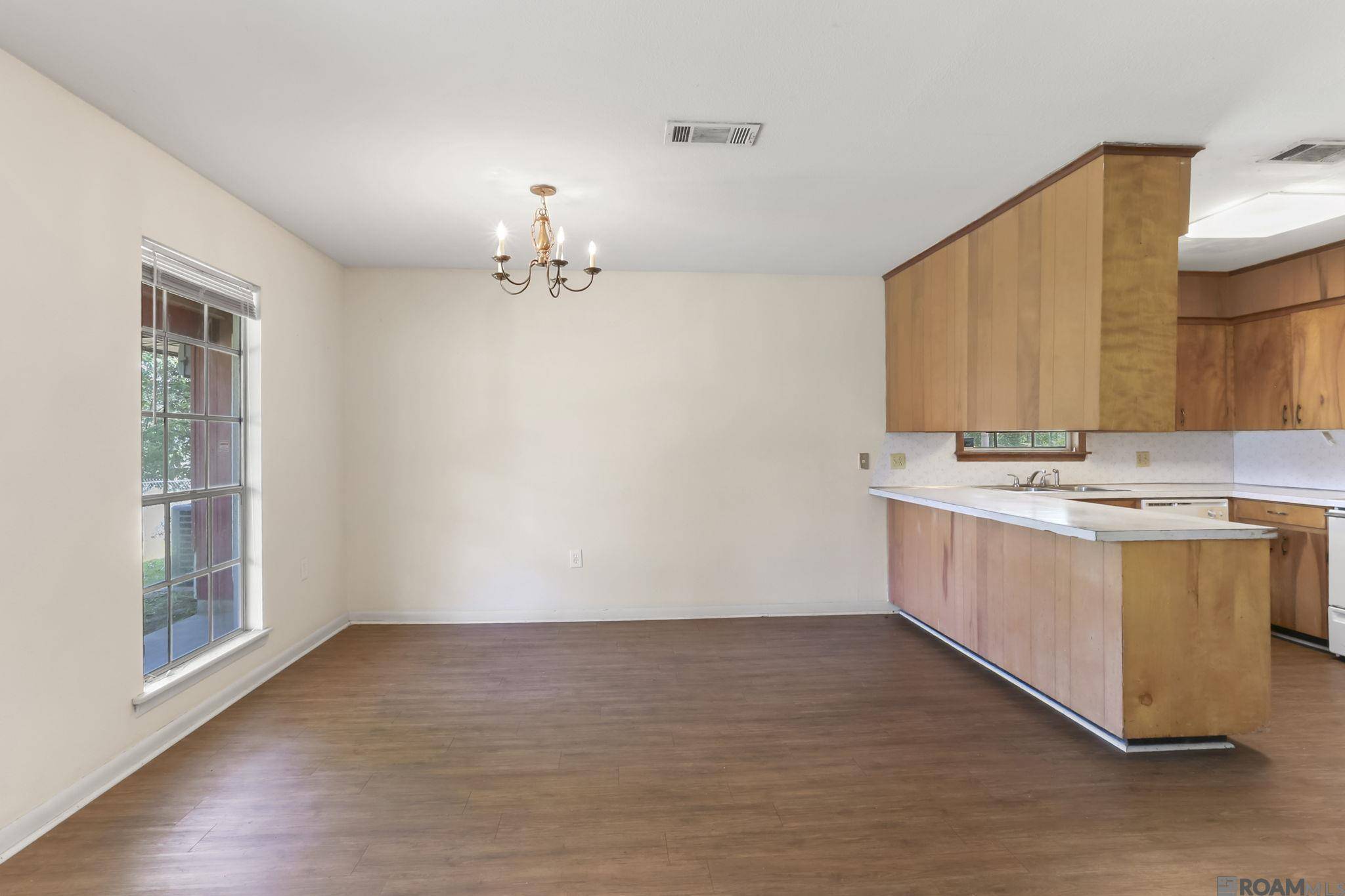 Baton Rouge, LA 70808,663 Dentation Dr