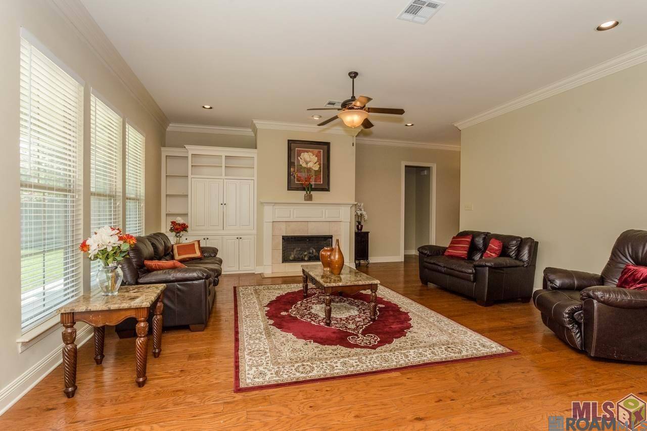 Baton Rouge, LA 70816,5513 Parkknoll Place Dr