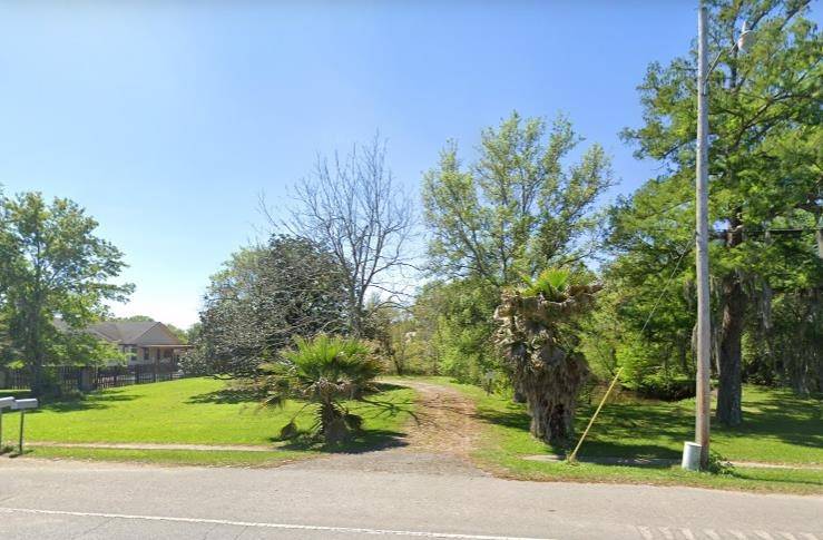 Labadieville, LA 70372,2741 Hwy 1