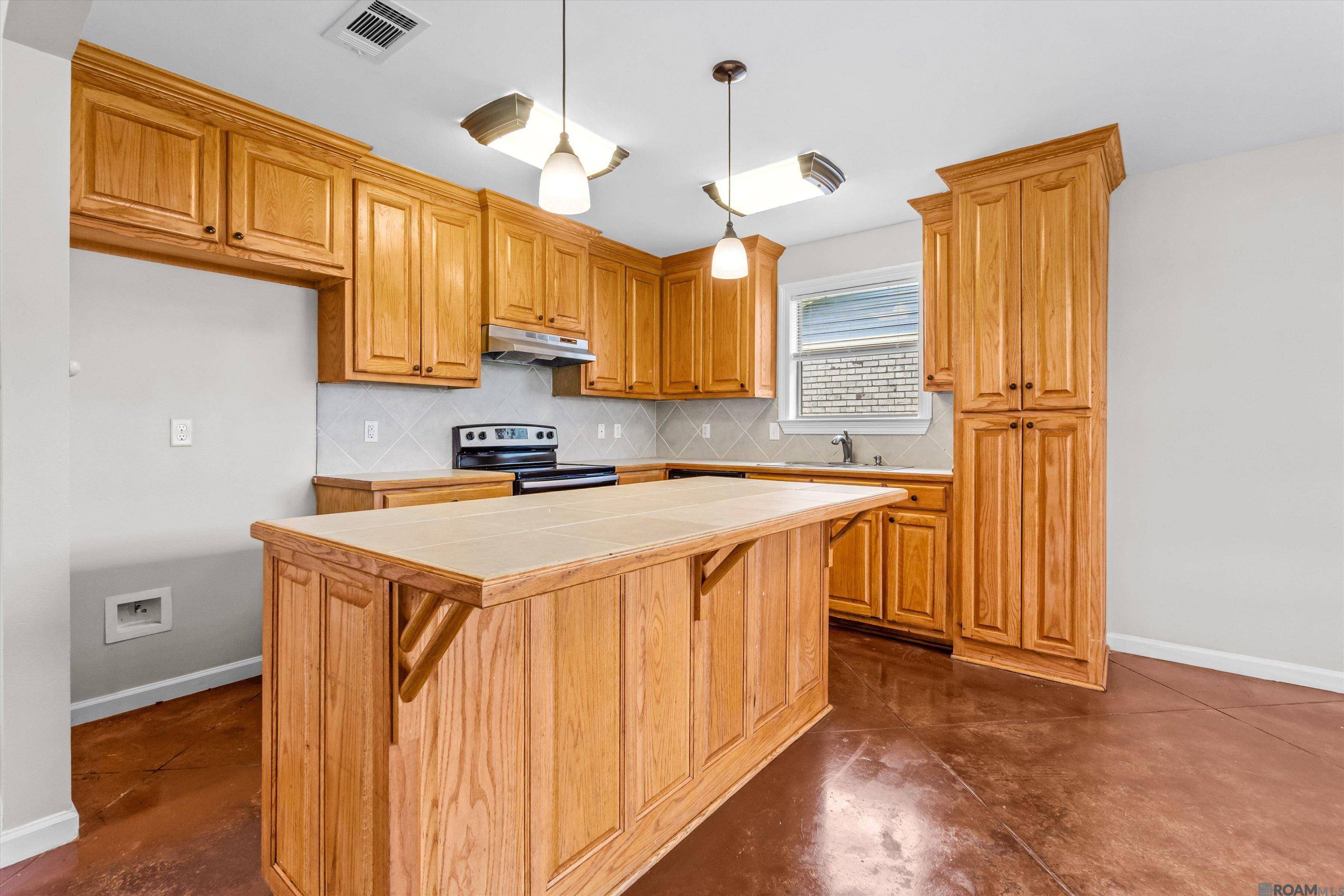Gonzales, LA 70737,2102 S Edward Ave