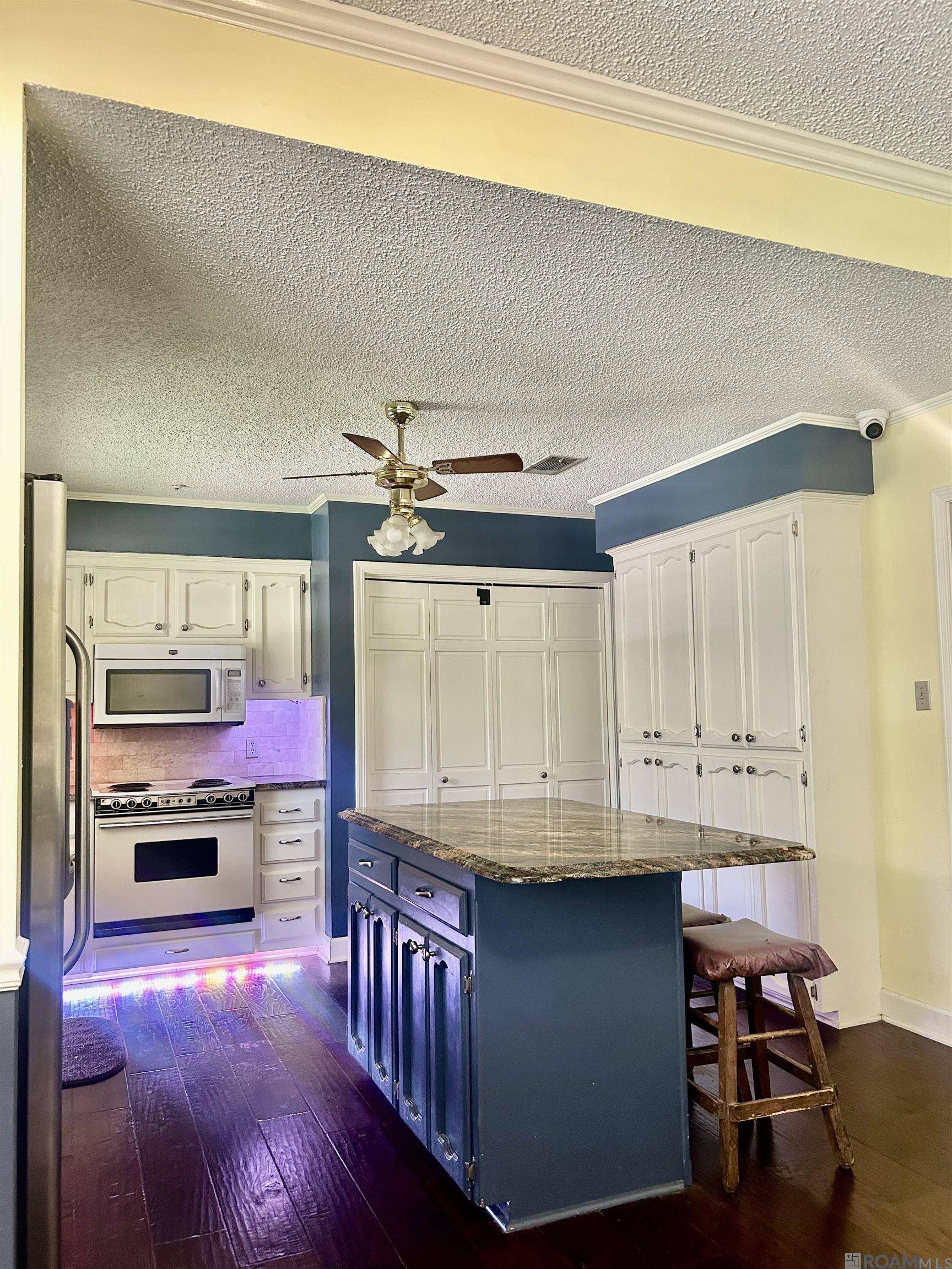 Baton Rouge, LA 70808,232 Duplantier Blvd