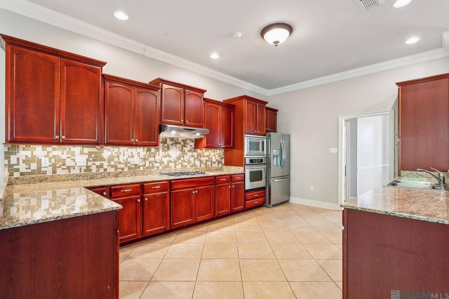 Madisonville, LA 70447,317 Black Jack Oak Drive