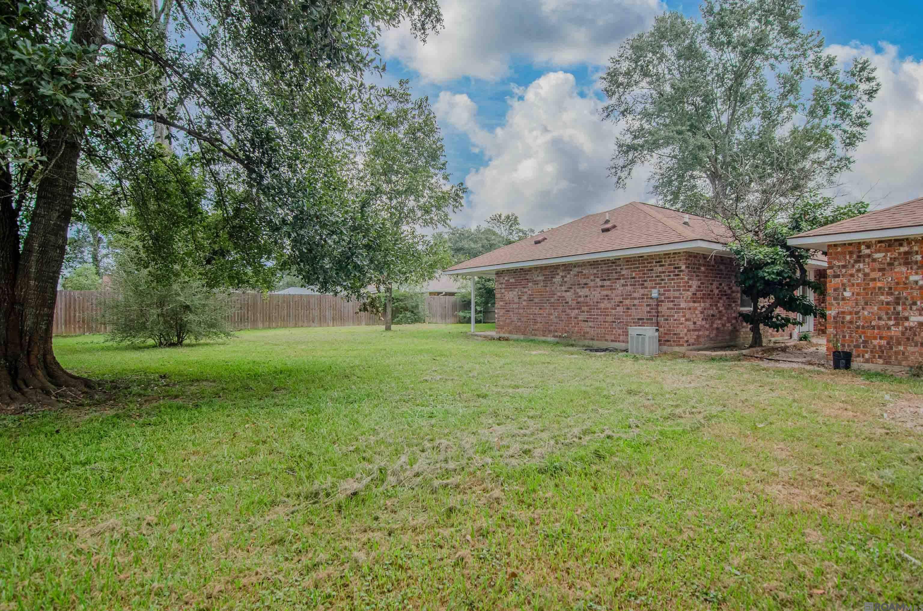 Zachary, LA 70791,5007 Gloria St