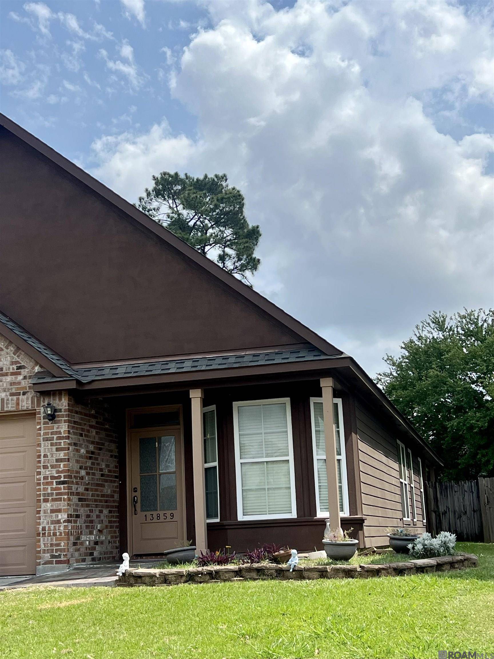 Baton Rouge, LA 70816,13859 Stone Gate Dr