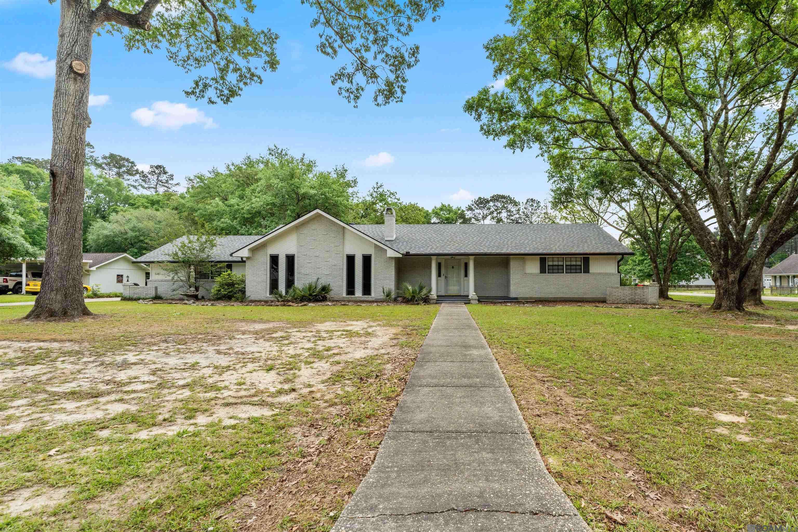 Denham Springs, LA 70726,26526 Debra Dr