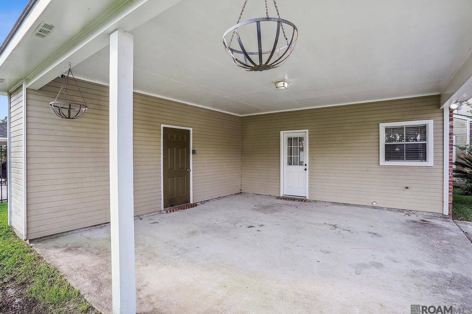 Baton Rouge, LA 70810,9527 Greenchase Dr