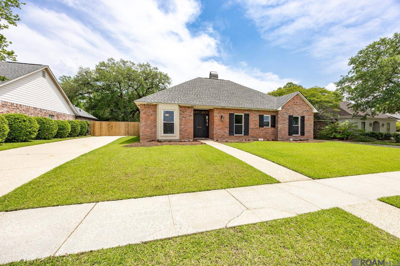 Baton Rouge, LA 70810,2030 Oakcliff Dr
