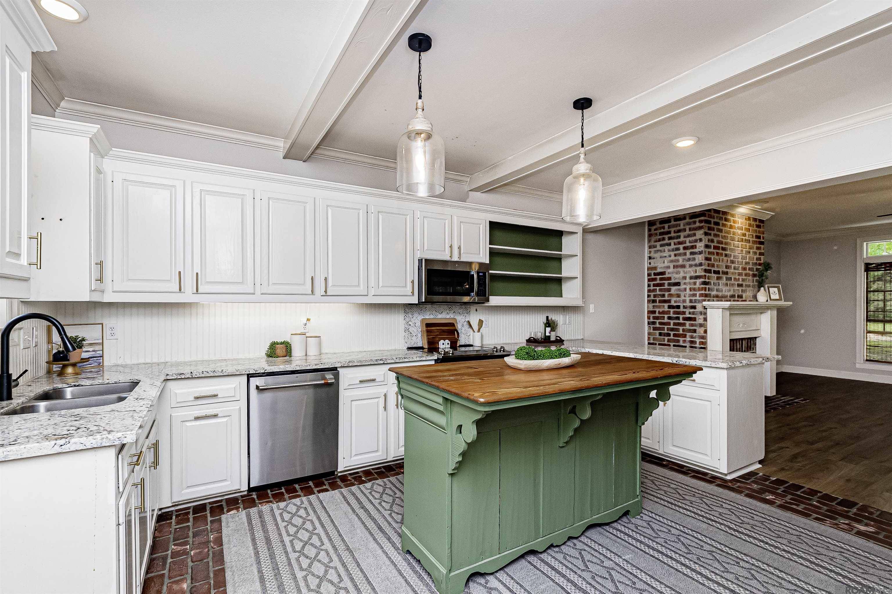 St Francisville, LA 70775,6094 Beechgrove Ln