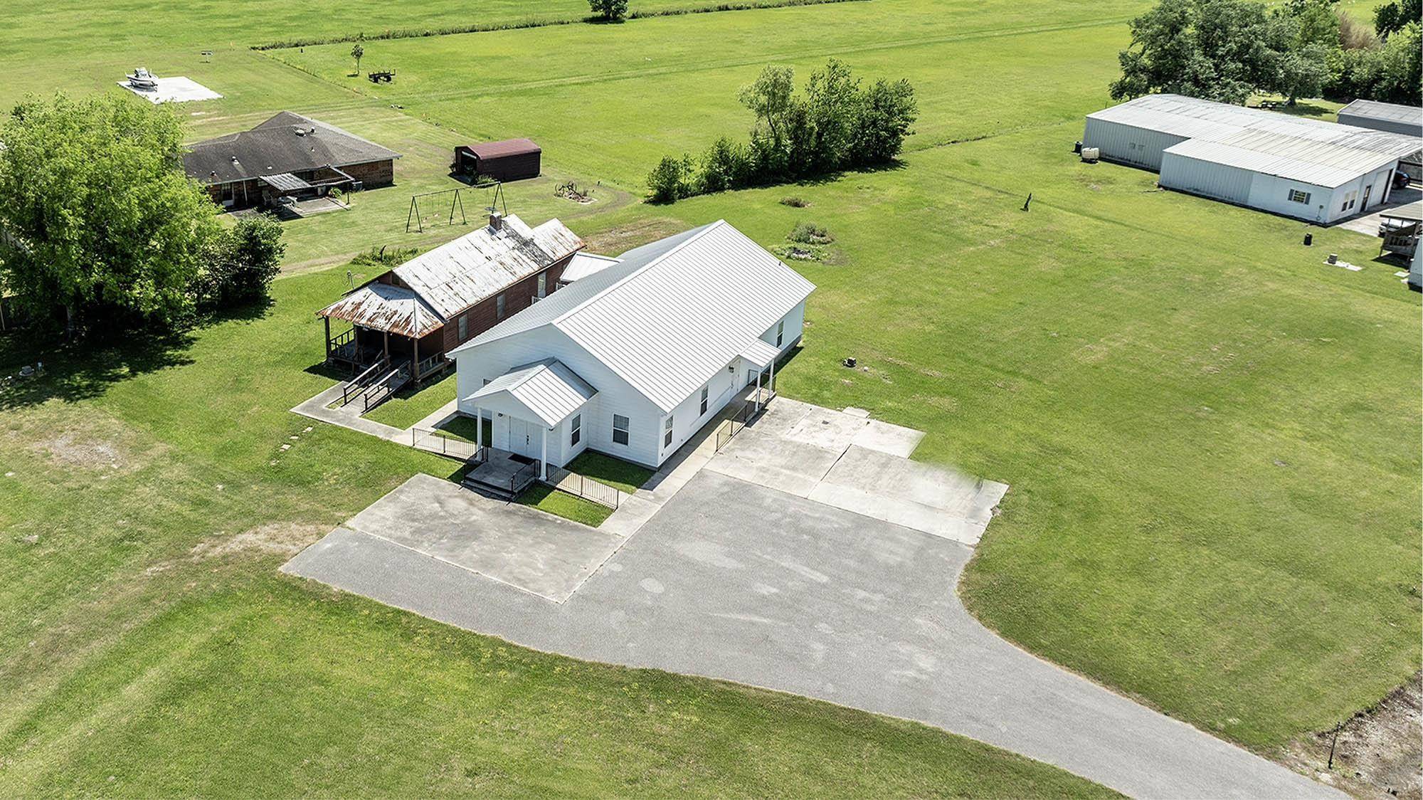 Houma, LA 70364,2349 Coteau Rd