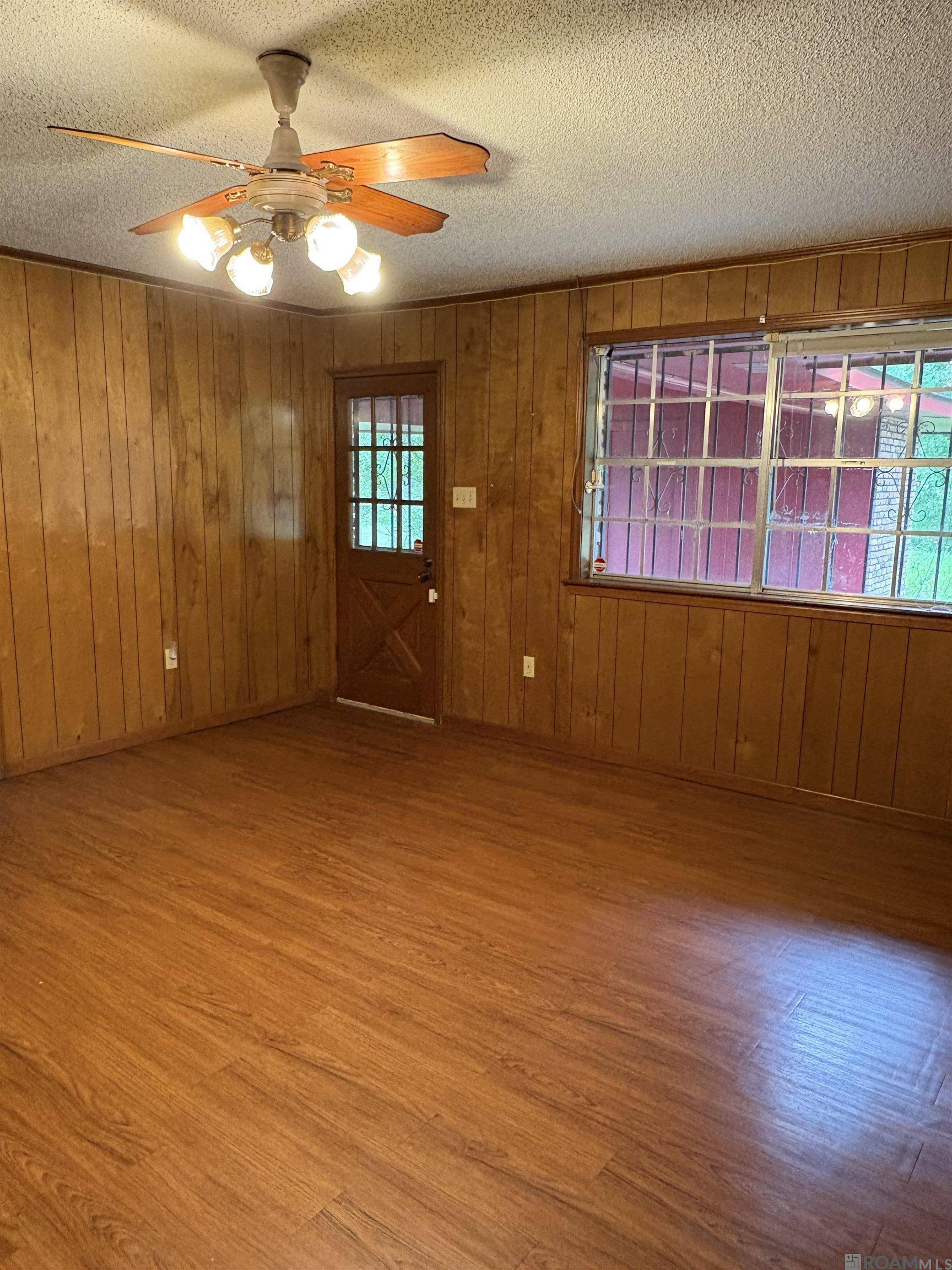 Baton Rouge, LA 70814,3523 Yosemite Dr
