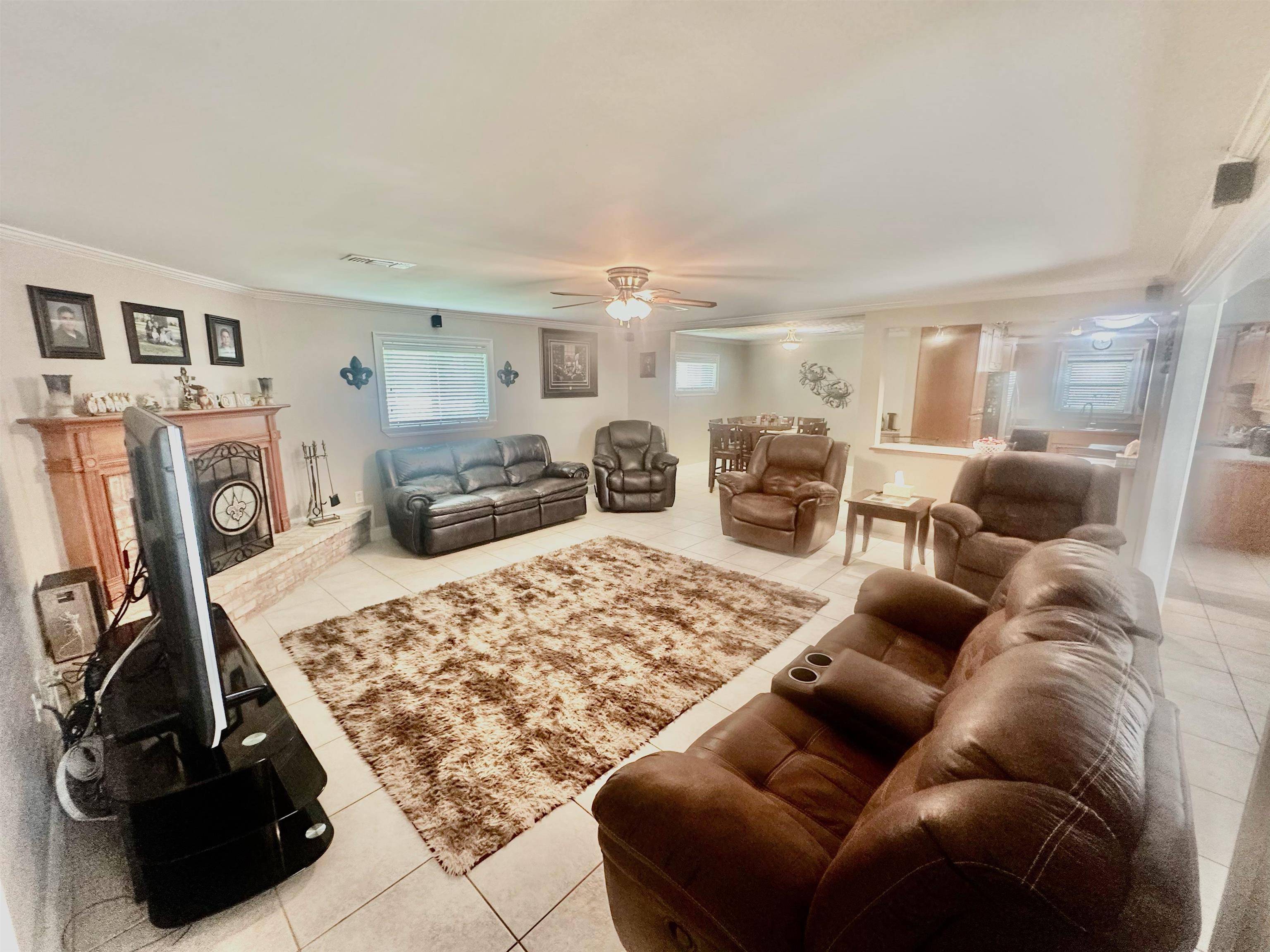 Chauvin, LA 70344,103 Merle Street