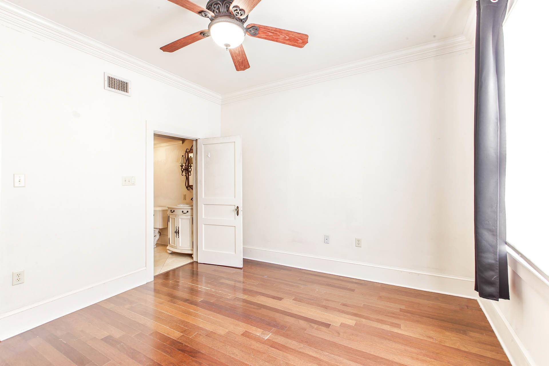 Houma, LA 70360,1716 Daspit