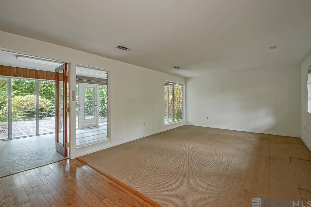 Baton Rouge, LA 70808,5877 Chandler Dr