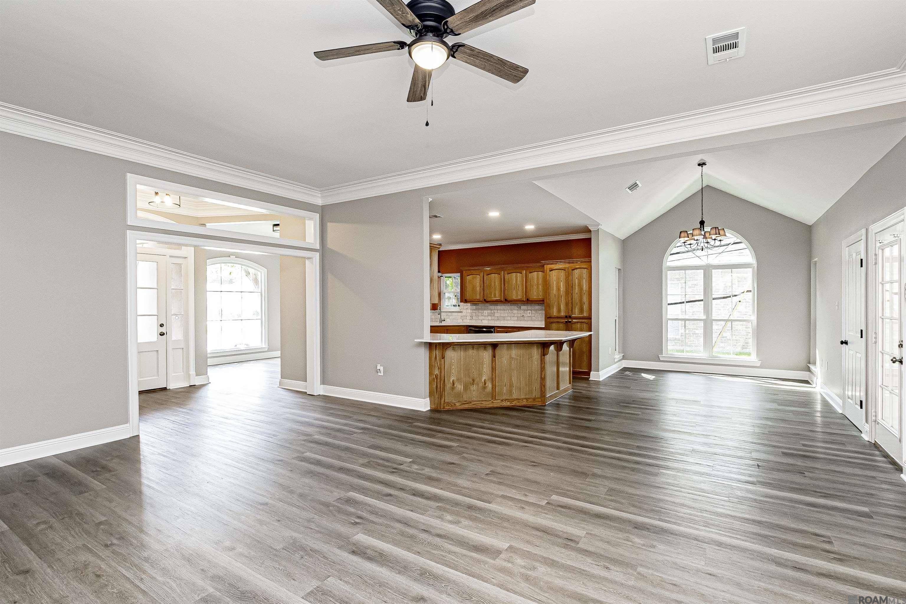 Saint George, LA 70809,10827 Pinebrook Ave