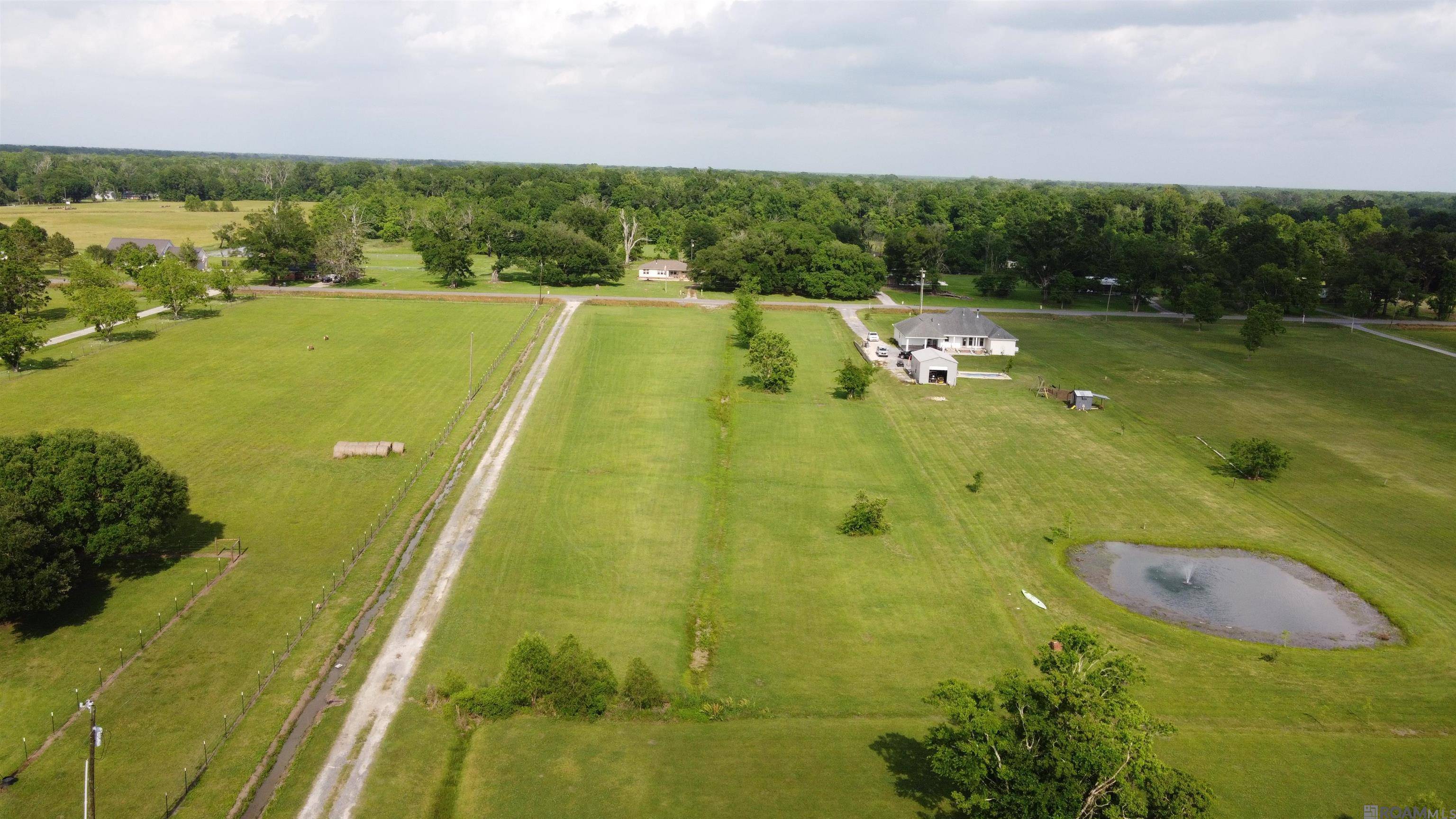 St Amant, LA 70774,9139 La Hwy 936