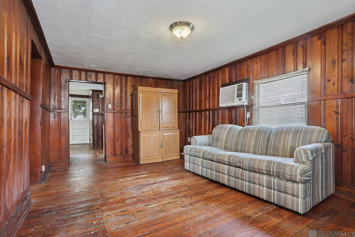 Port Allen, LA 70767,235 N Jefferson Ave
