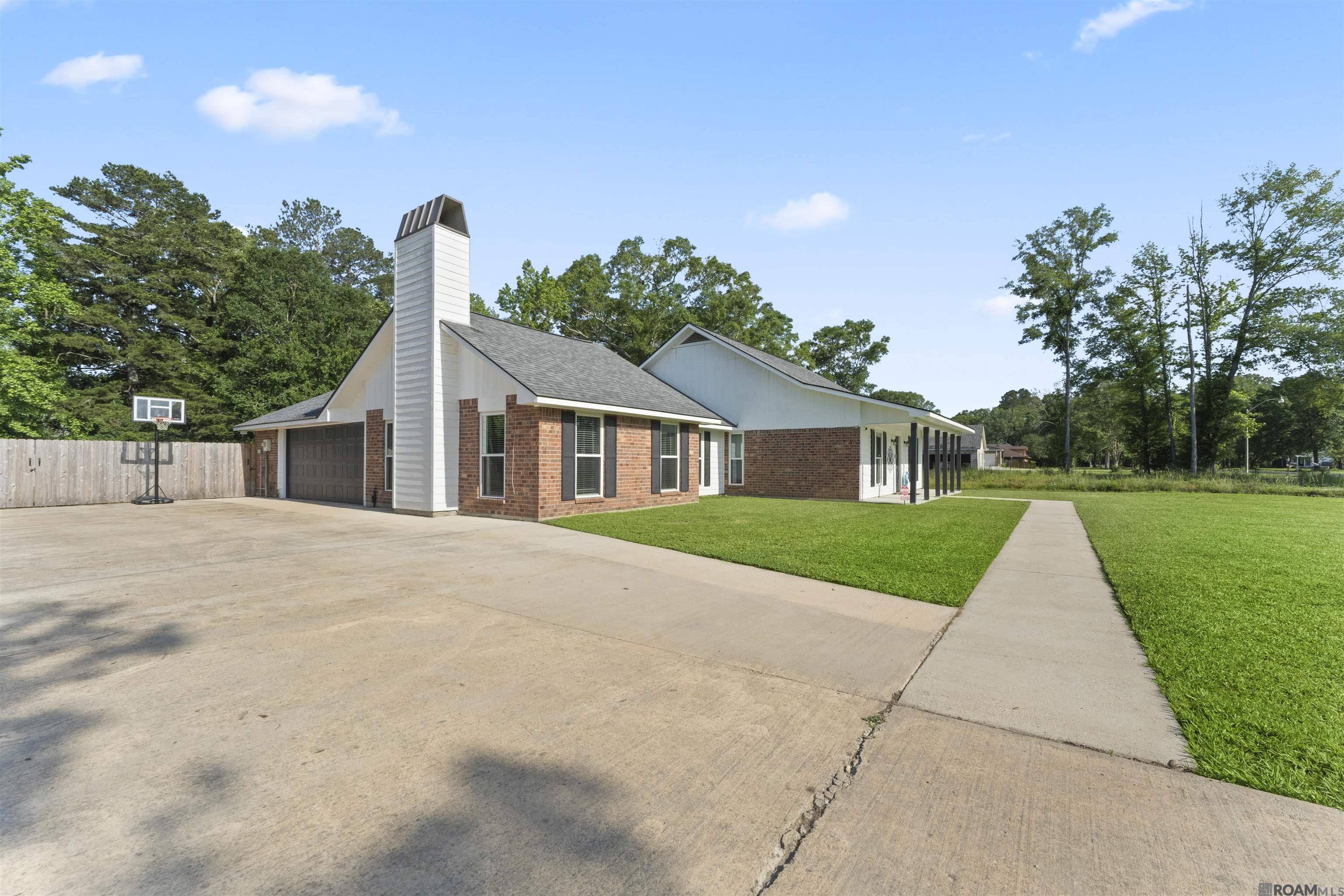 Greenwell Springs, LA 70739,10631 Durmast Dr