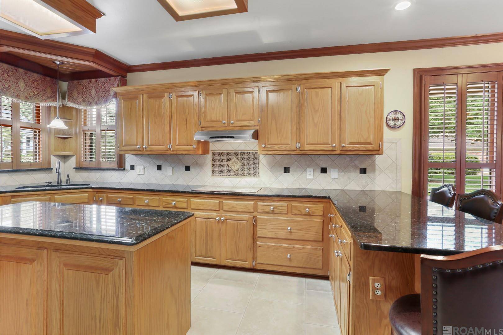 Saint George, LA 70810,18040 Cascades Ave