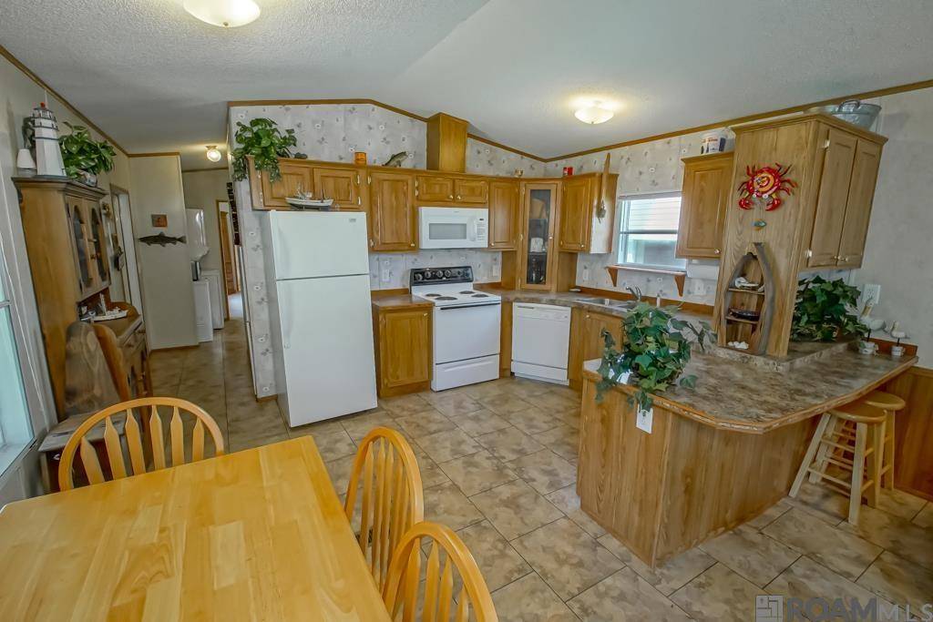 Maurepas, LA 70449,22902 Chene Blanc Ln