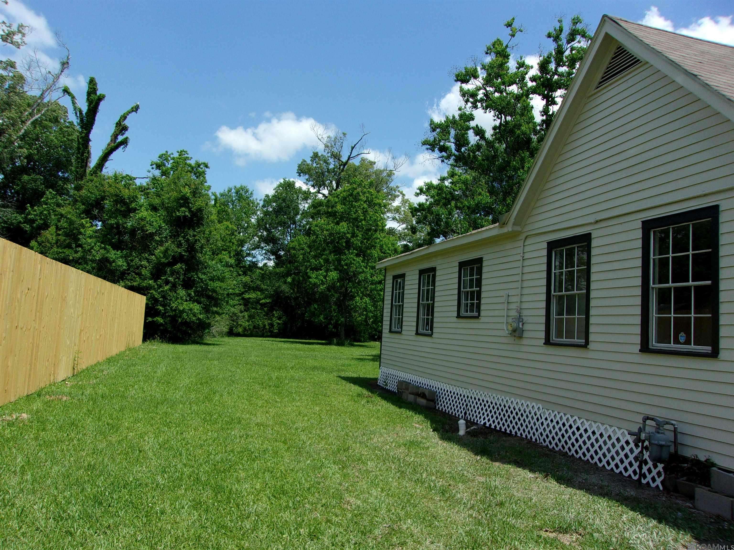Baton Rouge, LA 70811,4633 Clark St