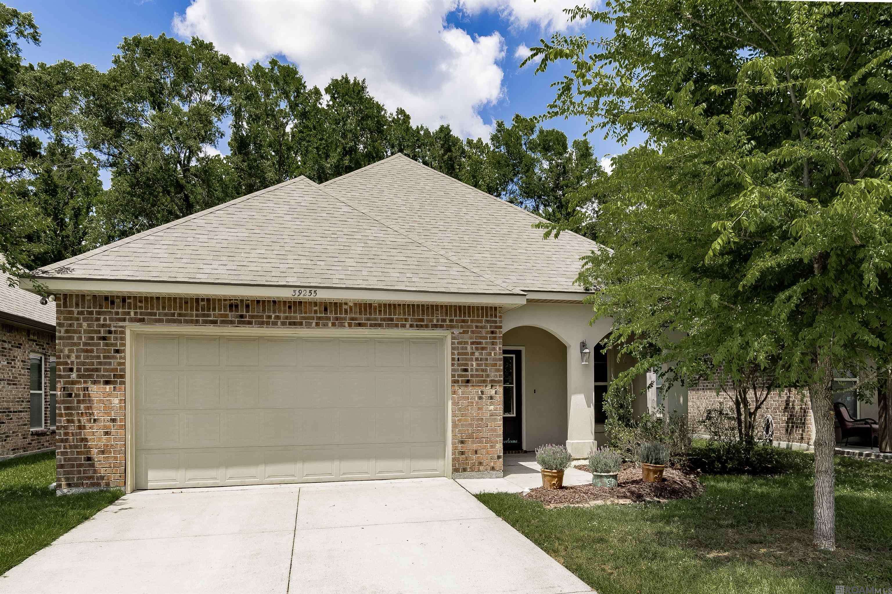 Gonzales, LA 70737,39255 Superior Wood Ave