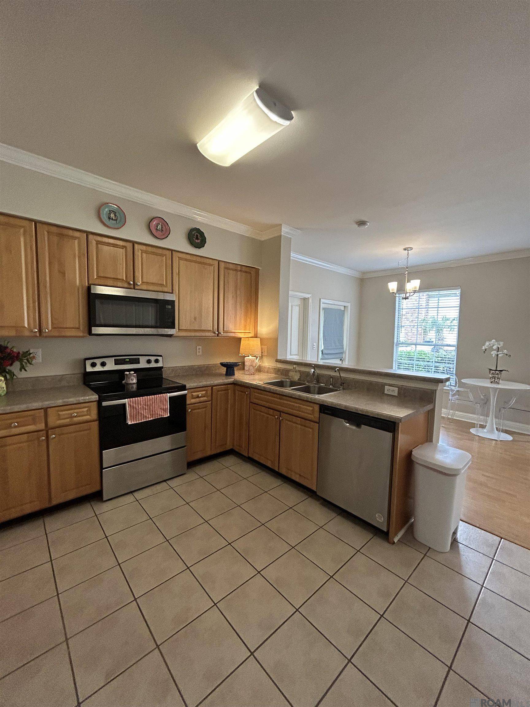 Baton Rouge, LA 70820,4441 Burbank Dr ##103