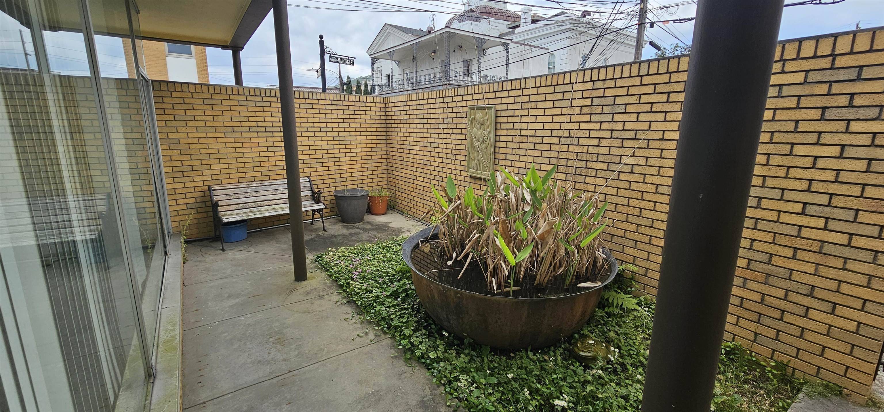 Thibodaux, LA 70301,207 West 3rd Street ##C