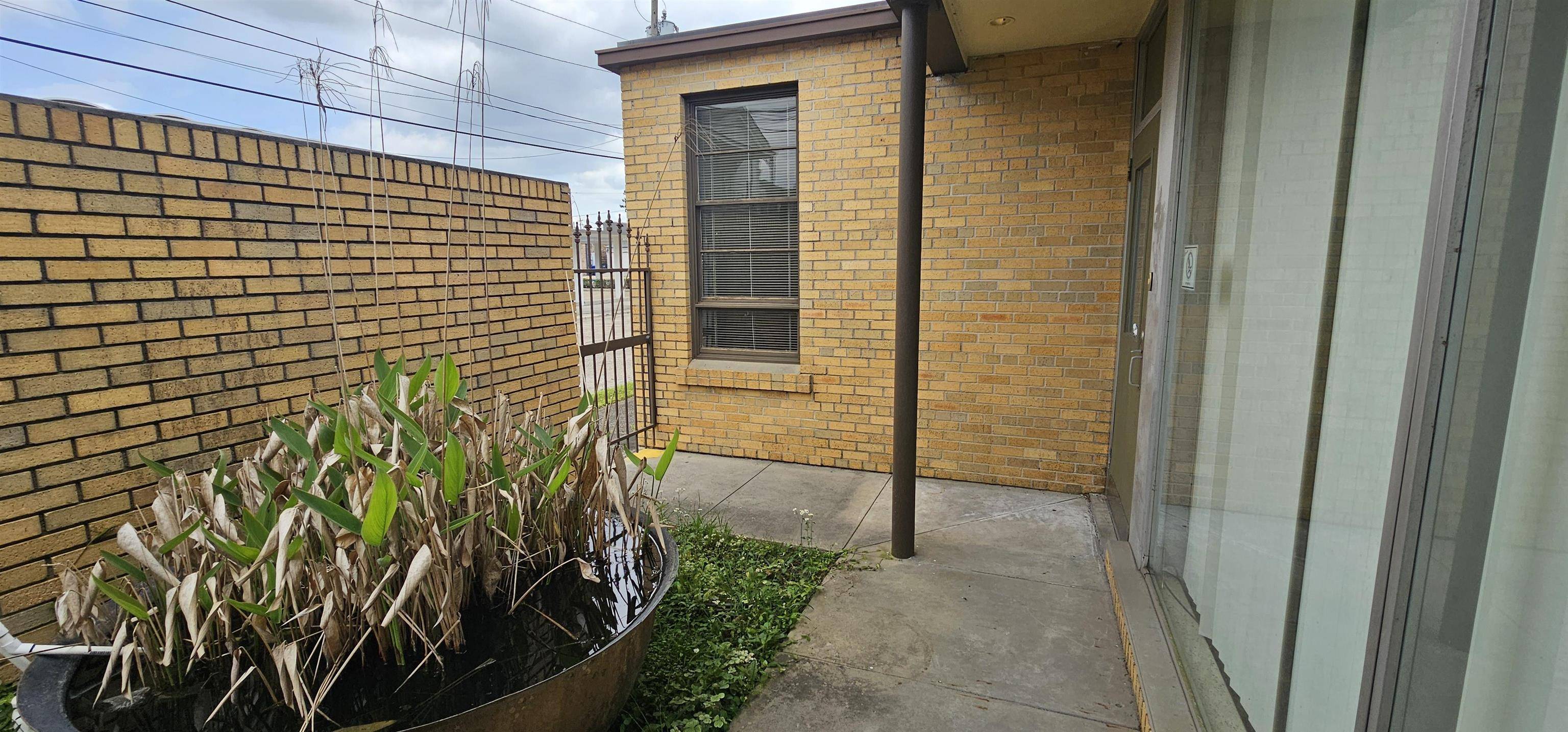 Thibodaux, LA 70301,207 West 3rd Street ##B