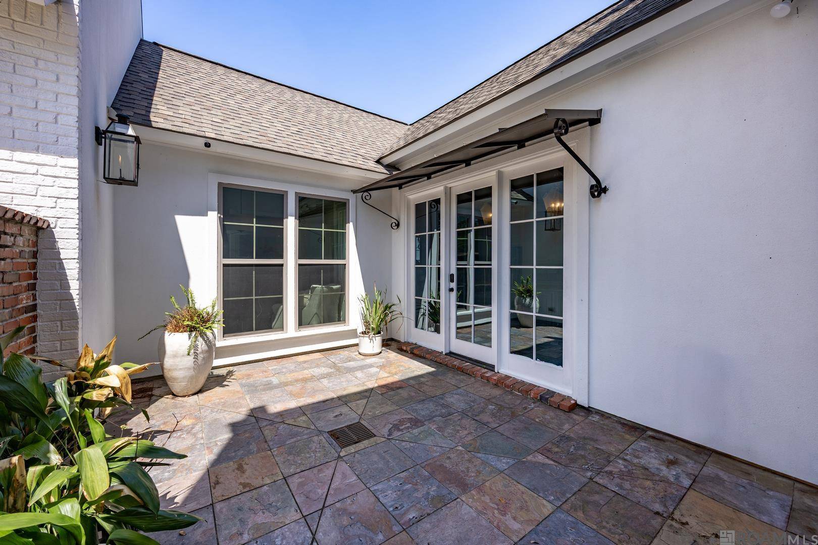 Baton Rouge, LA 70808,5373 Moss Side Ln