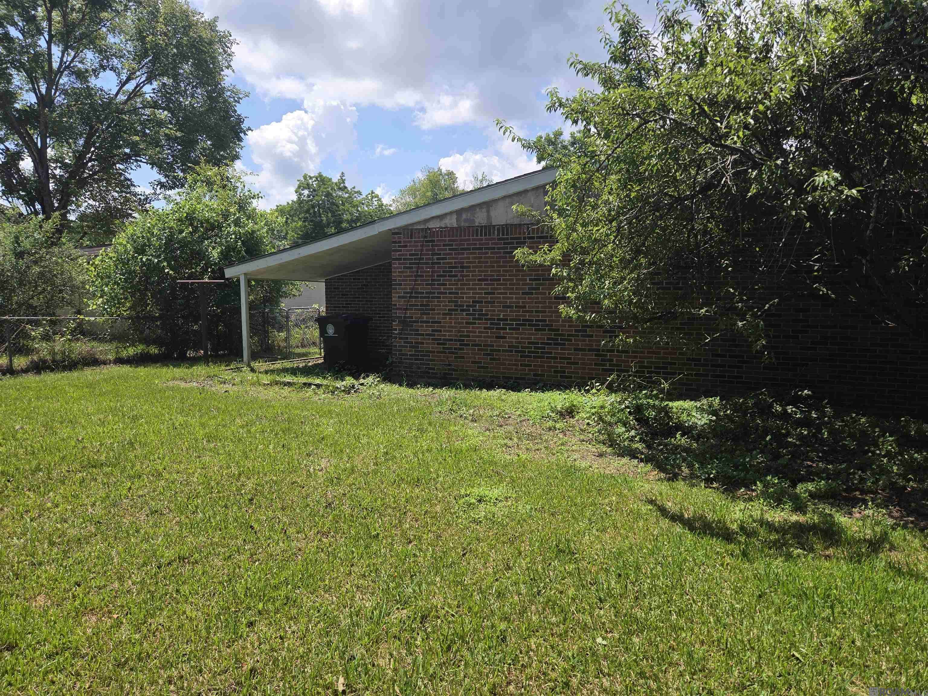Baton Rouge, LA 70807,2365 Desoto Dr