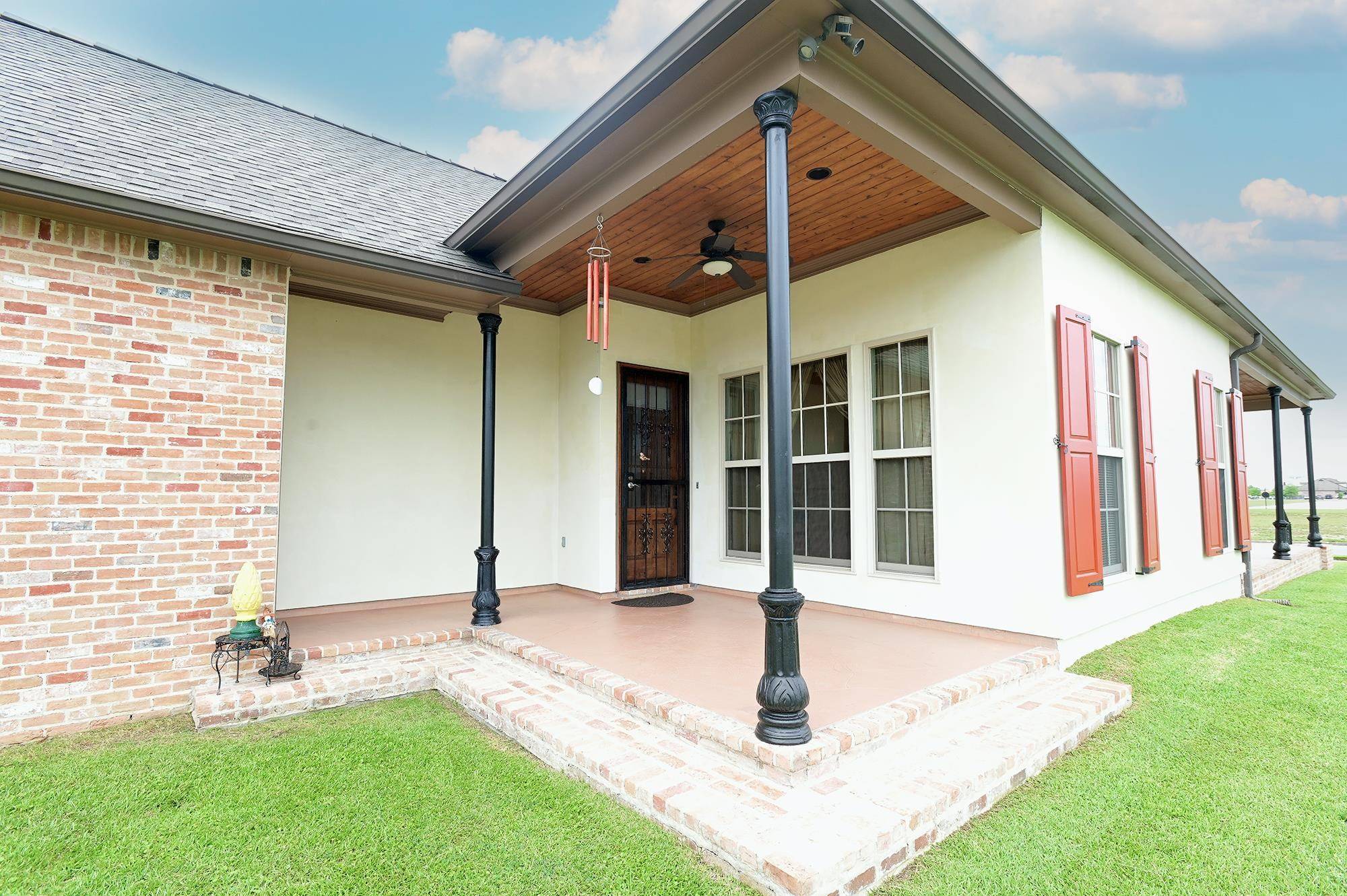 Thibodaux, LA 70301,210 Rue Bonpapa
