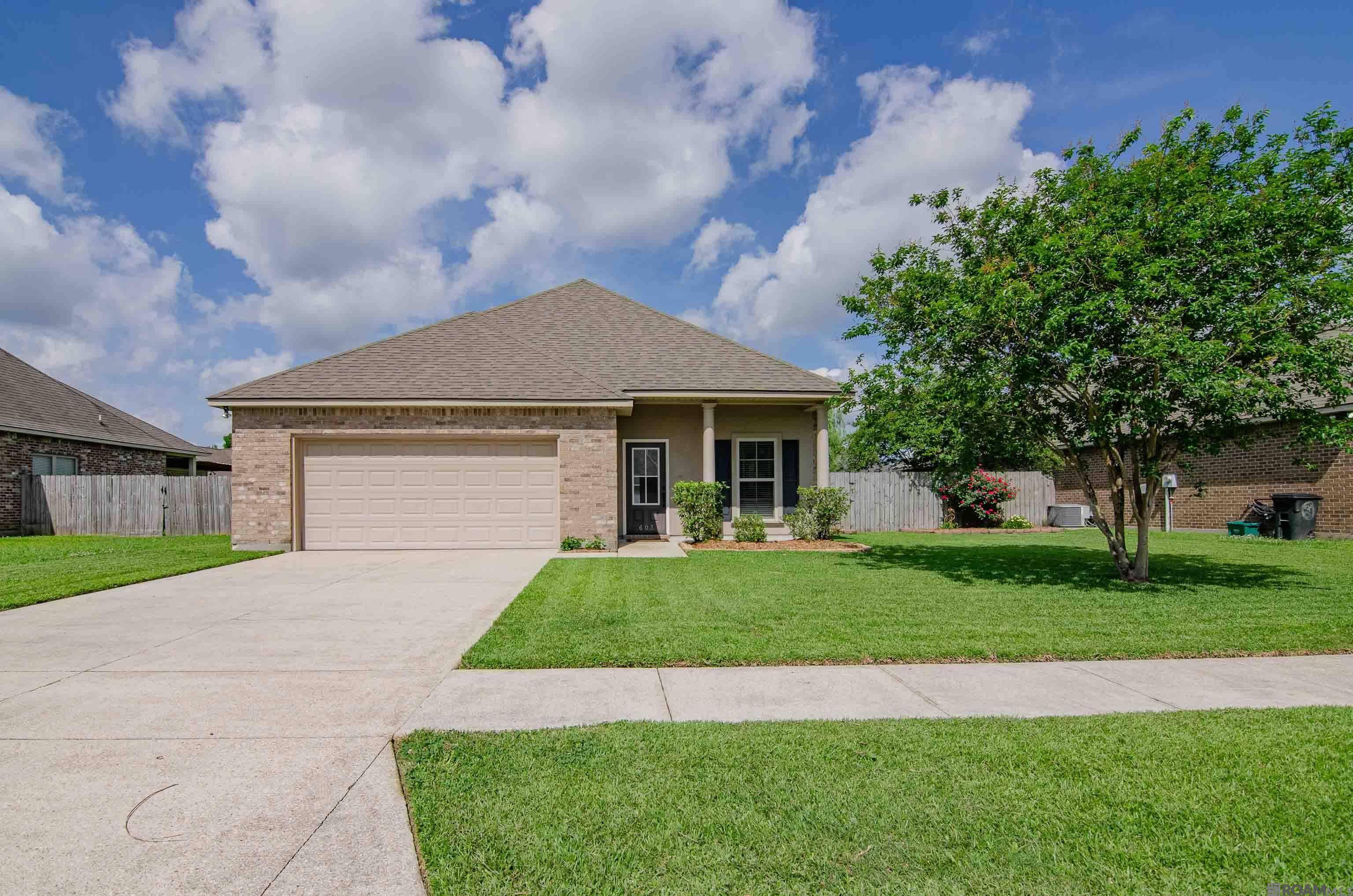 Gonzales, LA 70737,603 S Calvin Ave