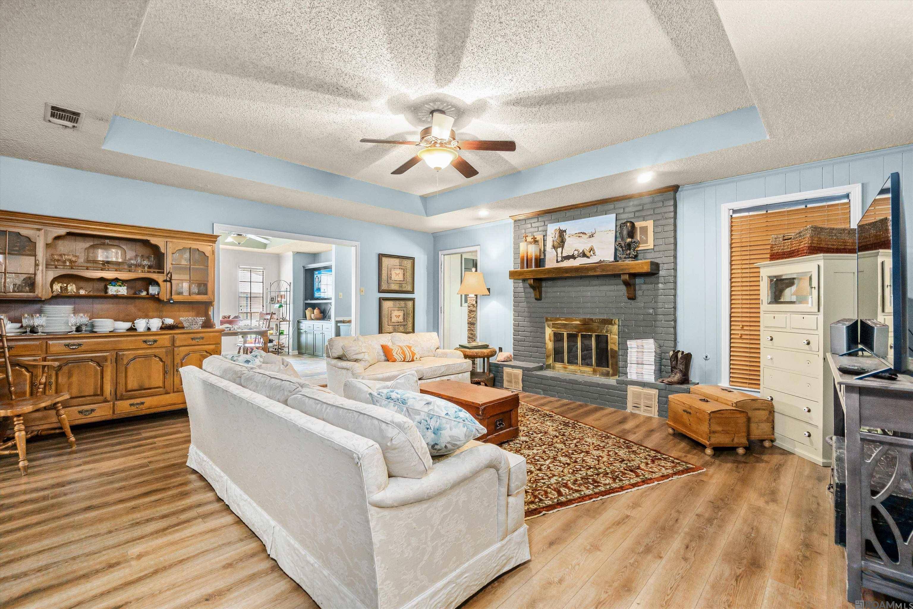 Baton Rouge, LA 70817,5853 Hickory Ridge Bl