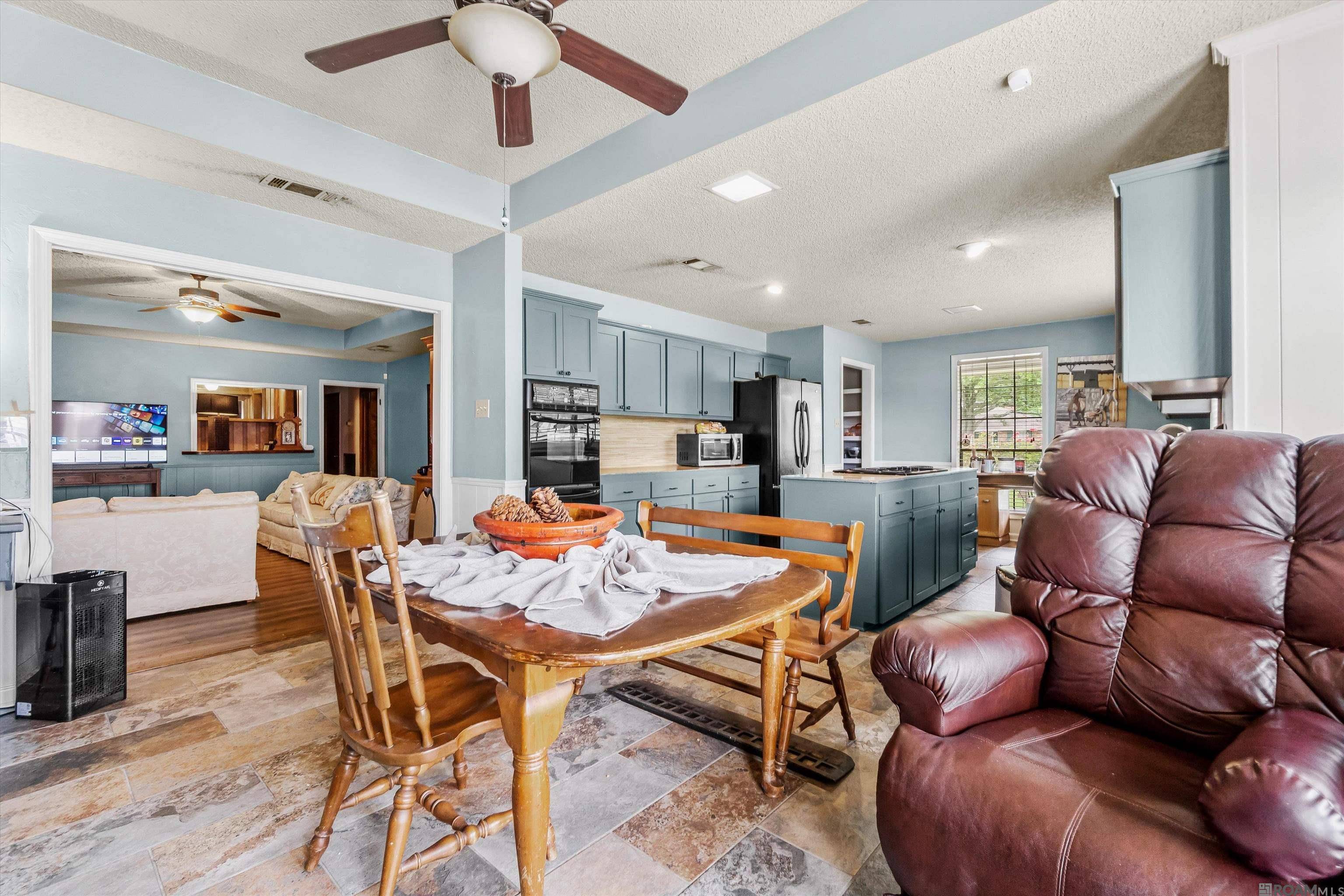 Baton Rouge, LA 70817,5853 Hickory Ridge Bl