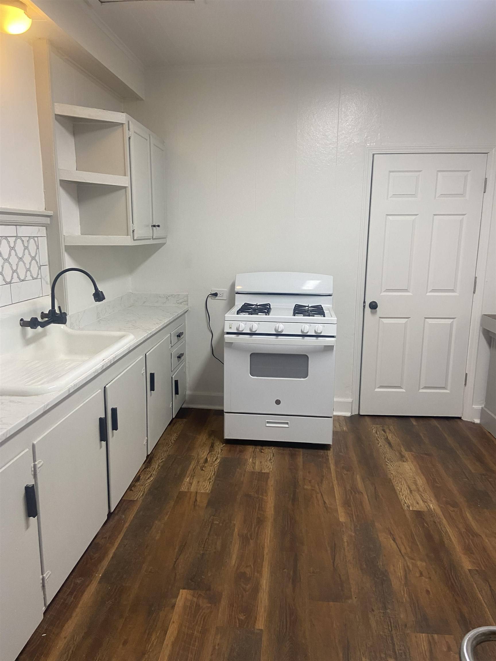 Thibodaux, LA 70301,574 Goode St