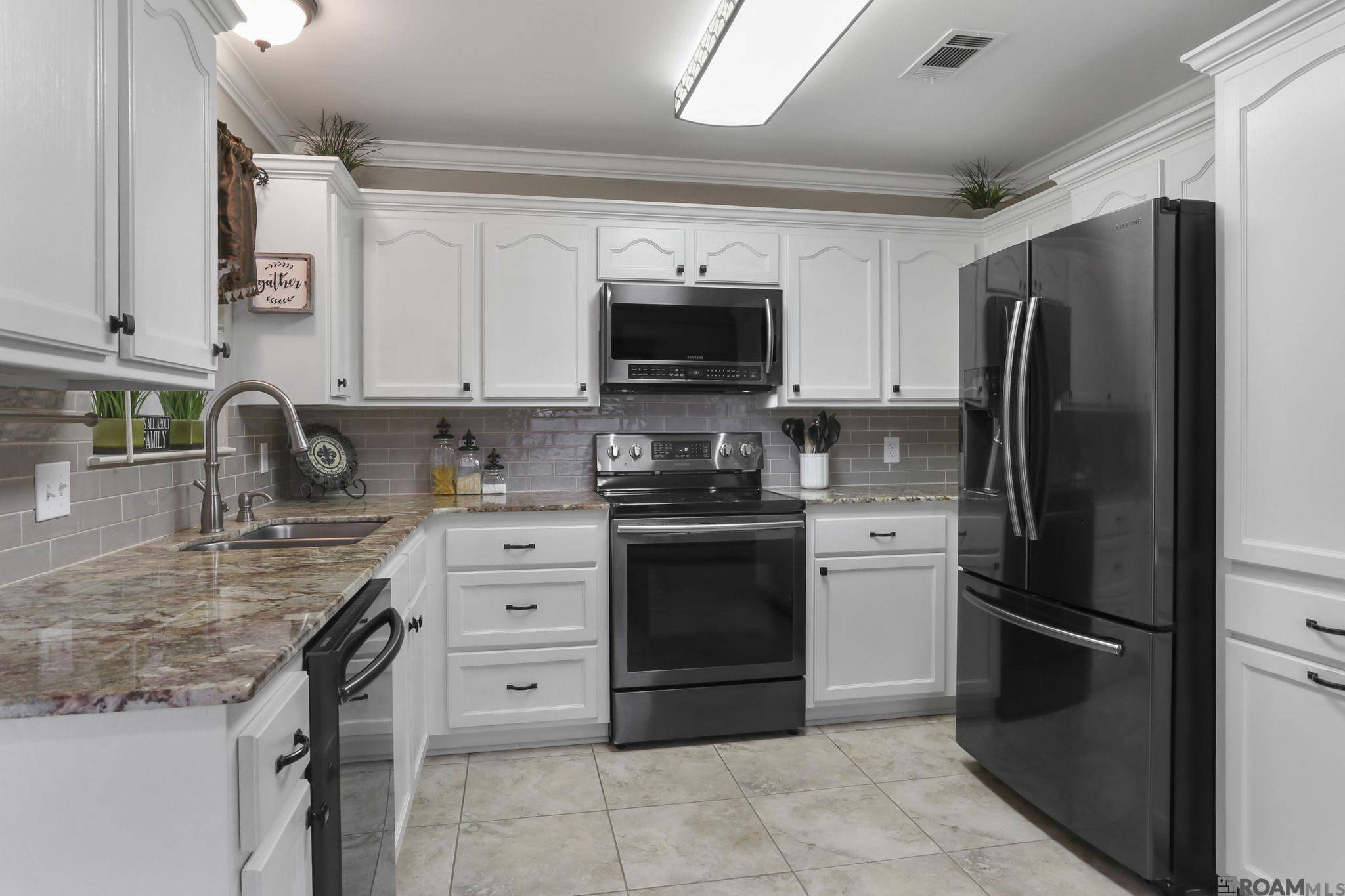 Denham Springs, LA 70706,7284 Mosspoint Ln