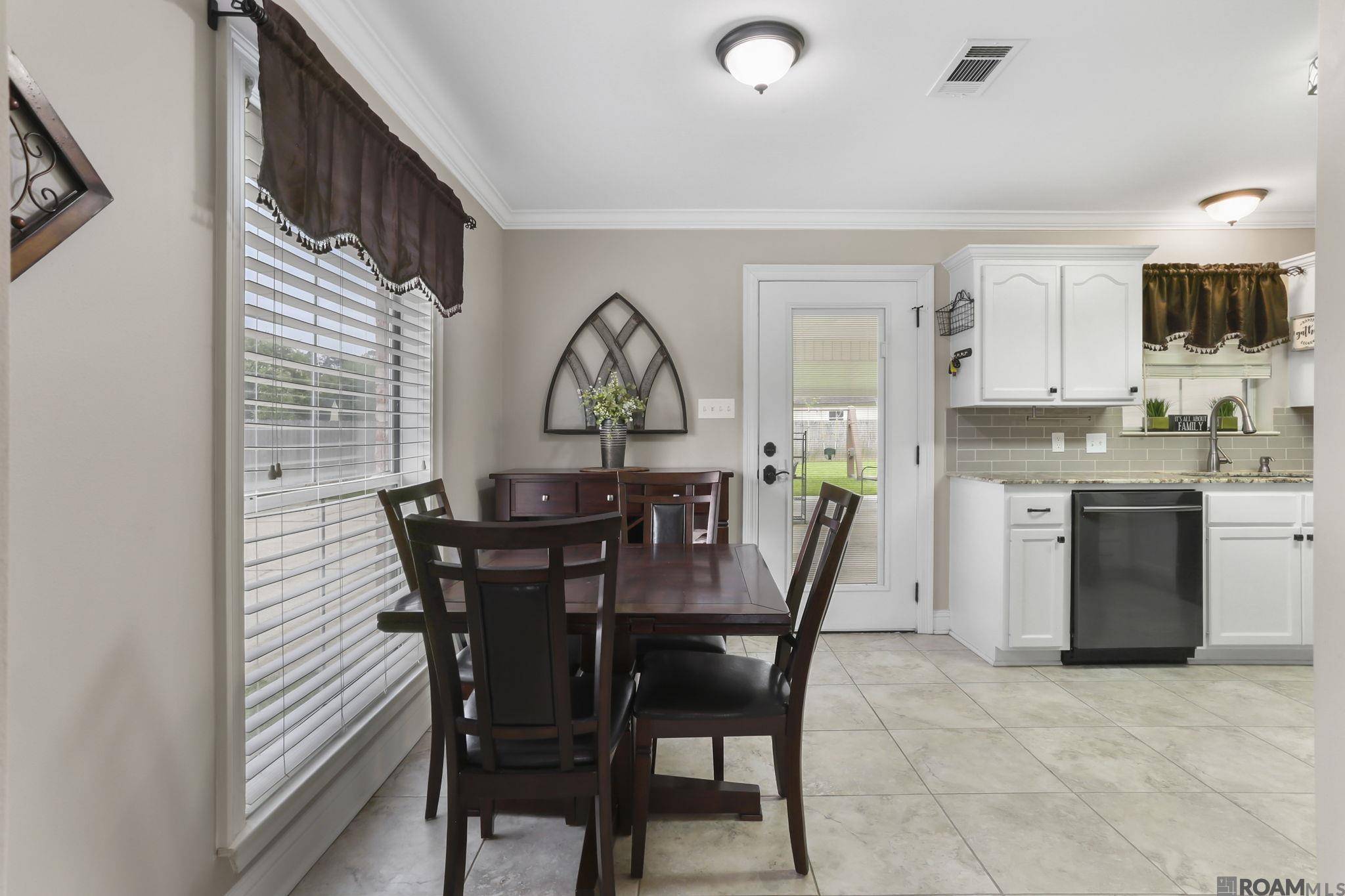 Denham Springs, LA 70706,7284 Mosspoint Ln
