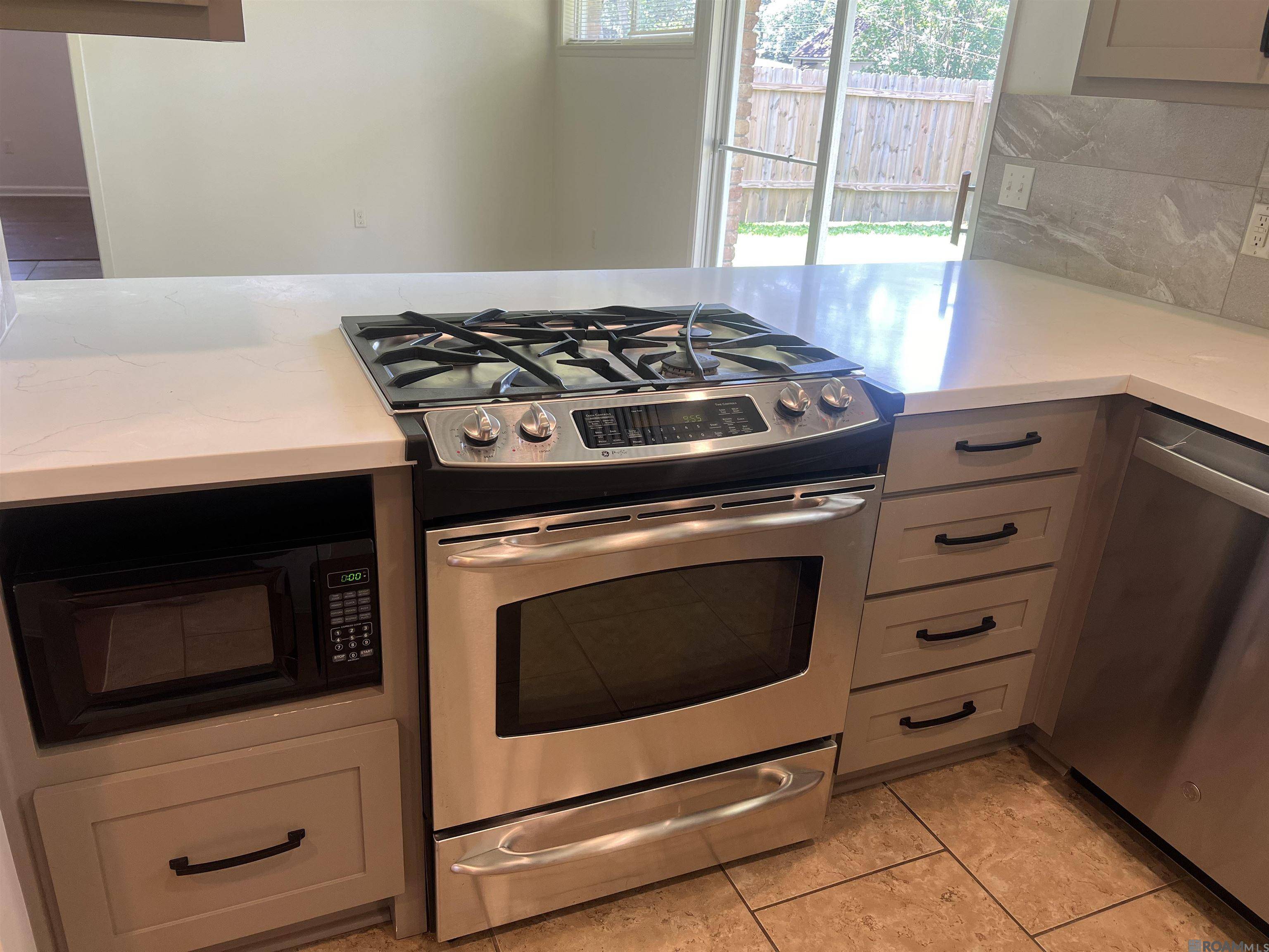 Baton Rouge, LA 70809,8082 Sholar Dr