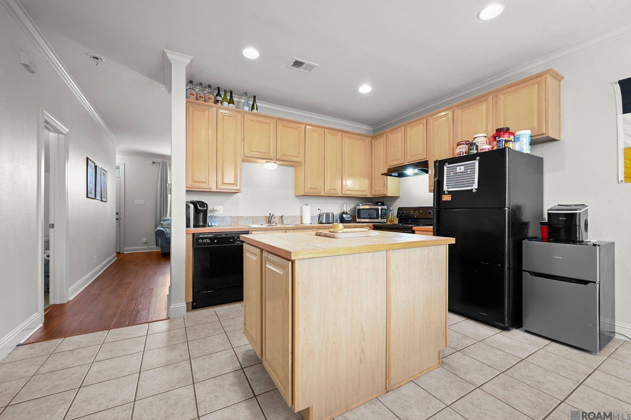 Baton Rouge, LA 70820,4000 Lake Beau Pre ##185