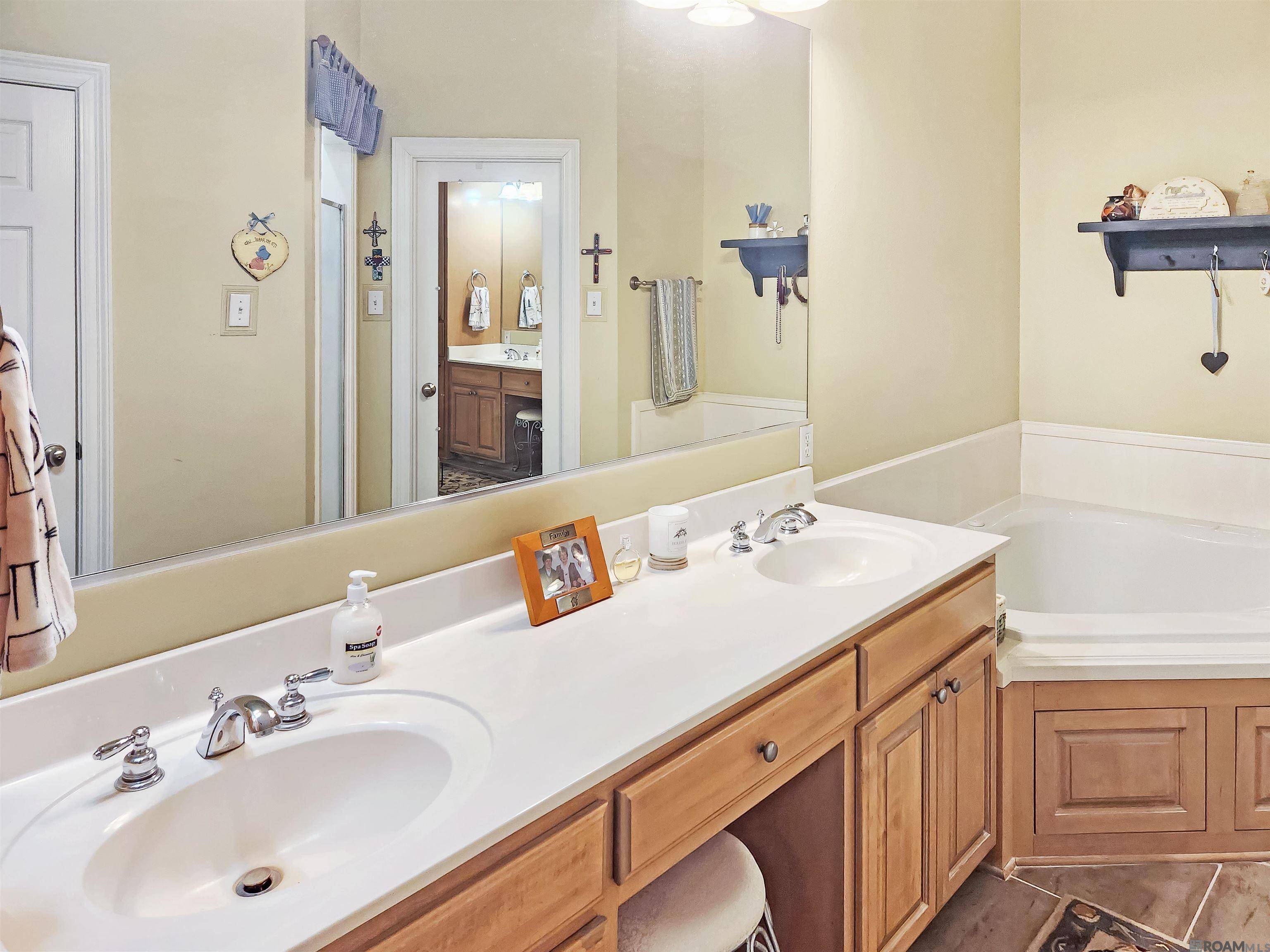 Hammond, LA 70401,19281 Country Club Ln