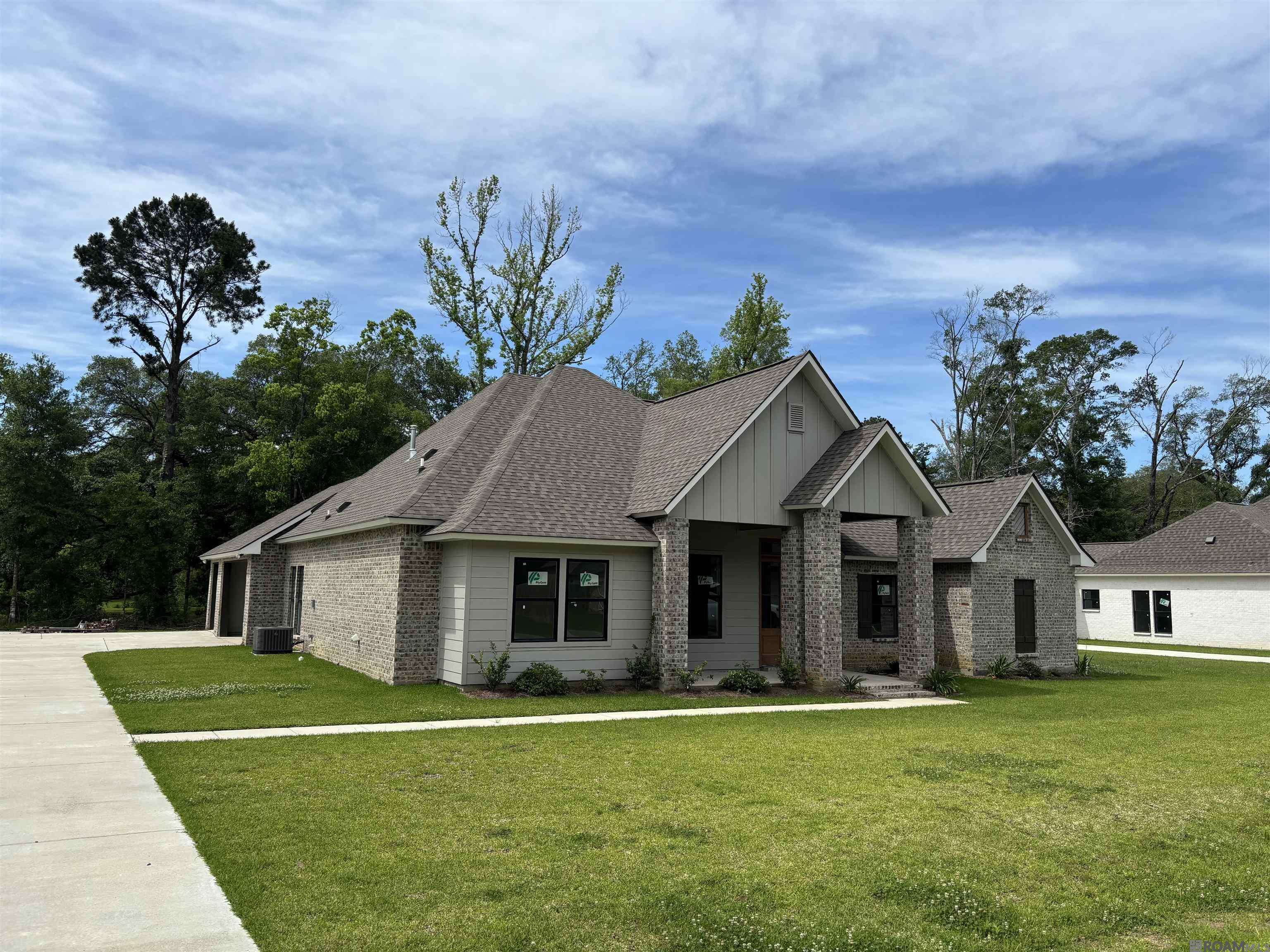 Denham Springs, LA 70706,7222 Riverbank Dr