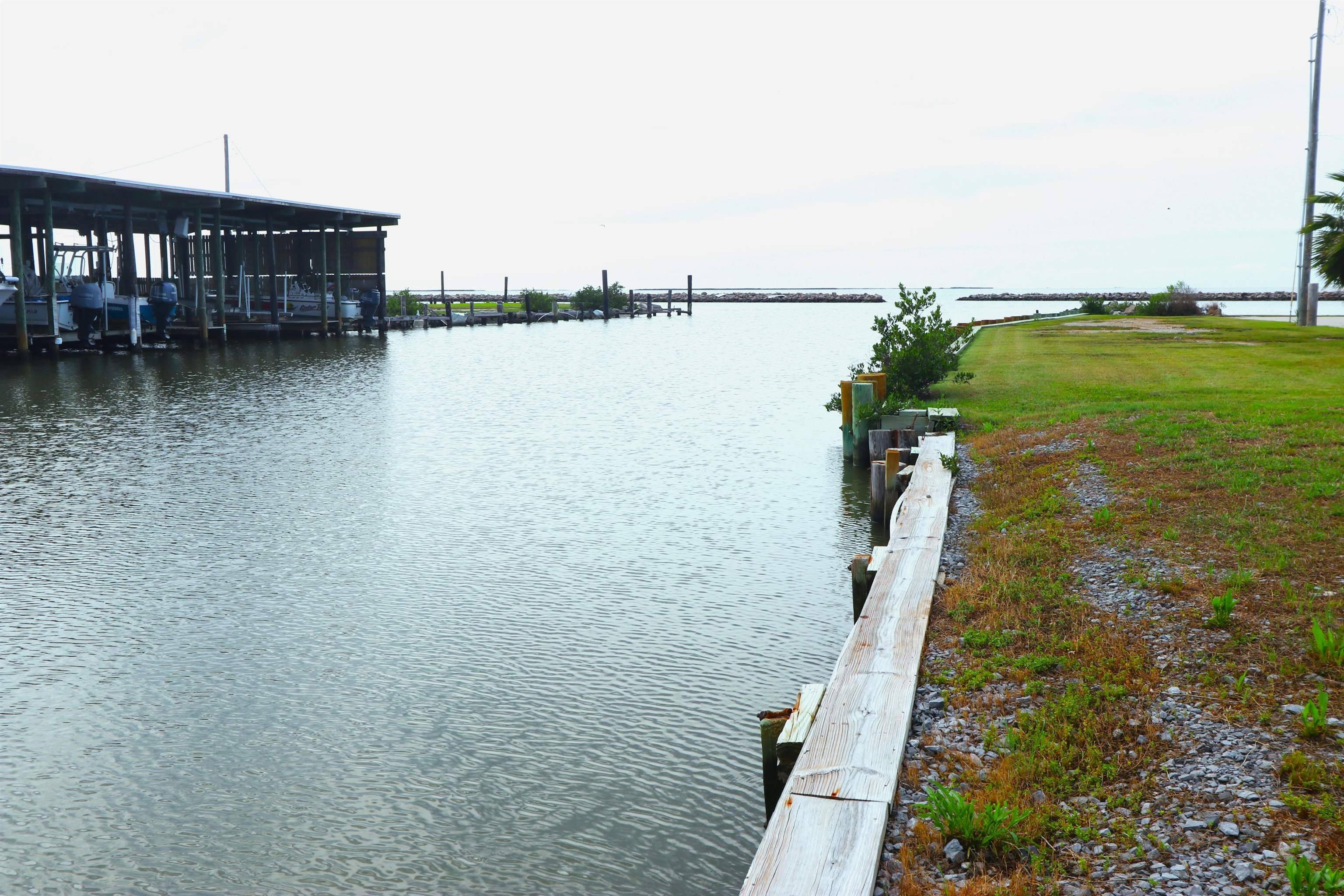 Grand Isle, LA 70358,15C Cheramie's Landing Drive