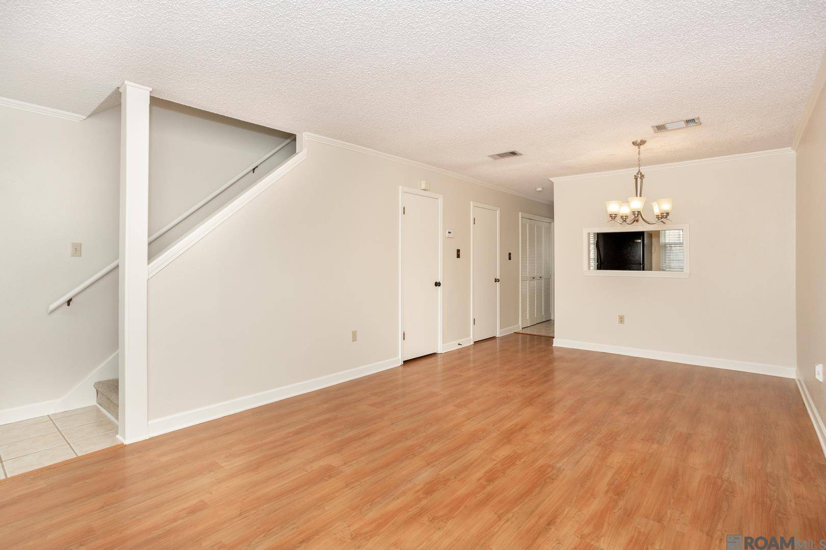 Baton Rouge, LA 70810,10526 N Oak Hills Pkwy ##B