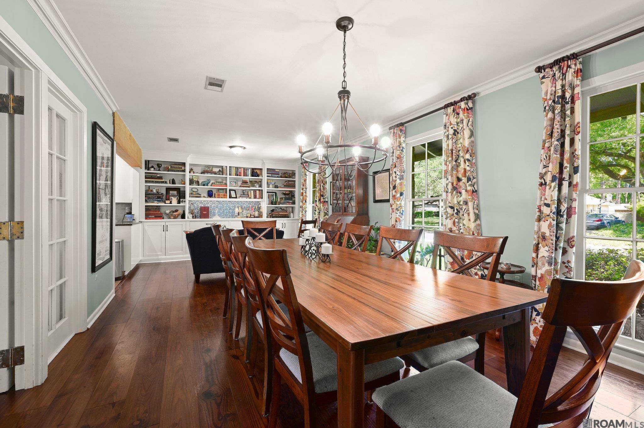 Baton Rouge, LA 70808,1327 Meadow Lea Dr